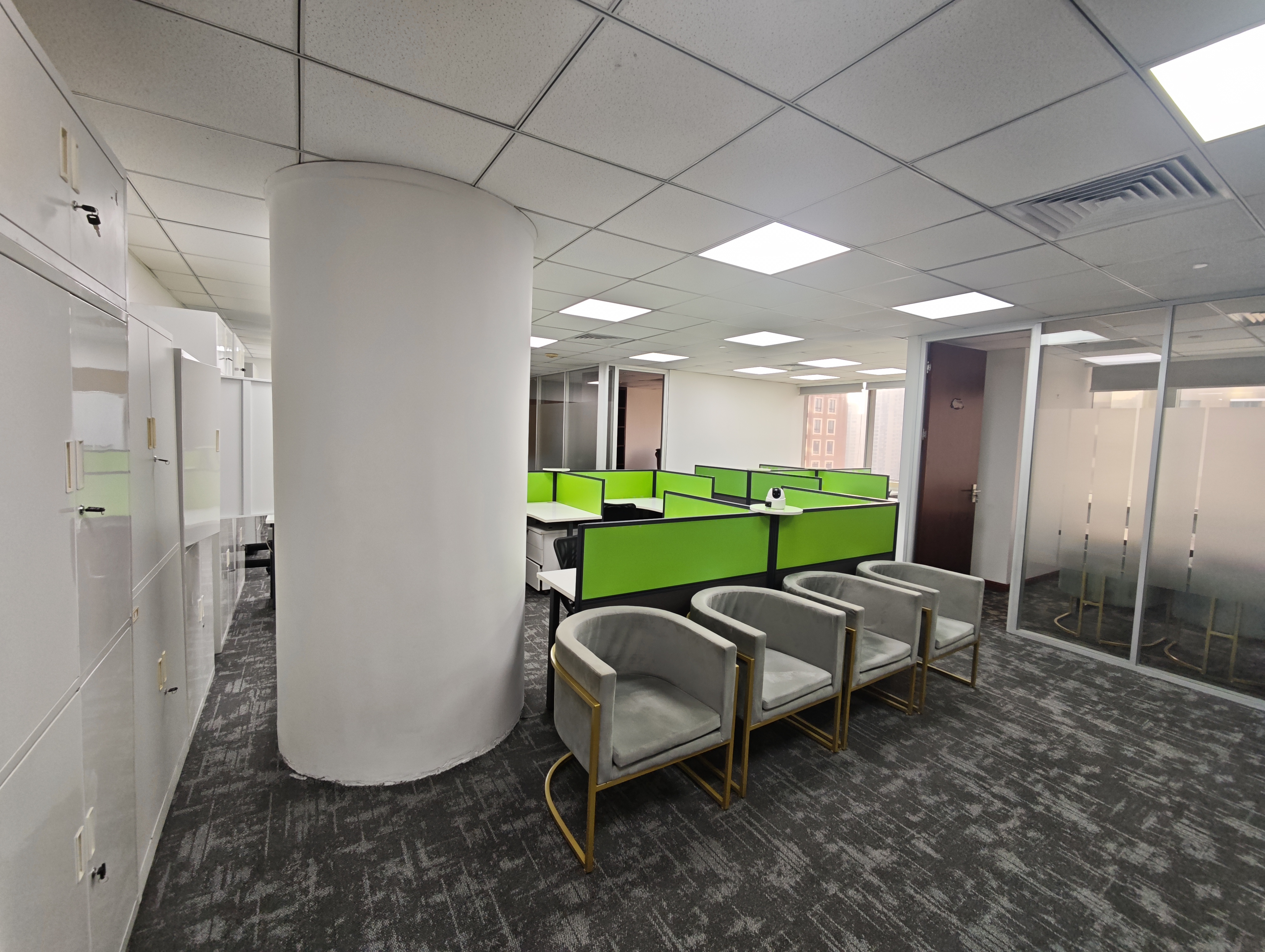 徐家汇上海实业大厦228平米写字楼出租