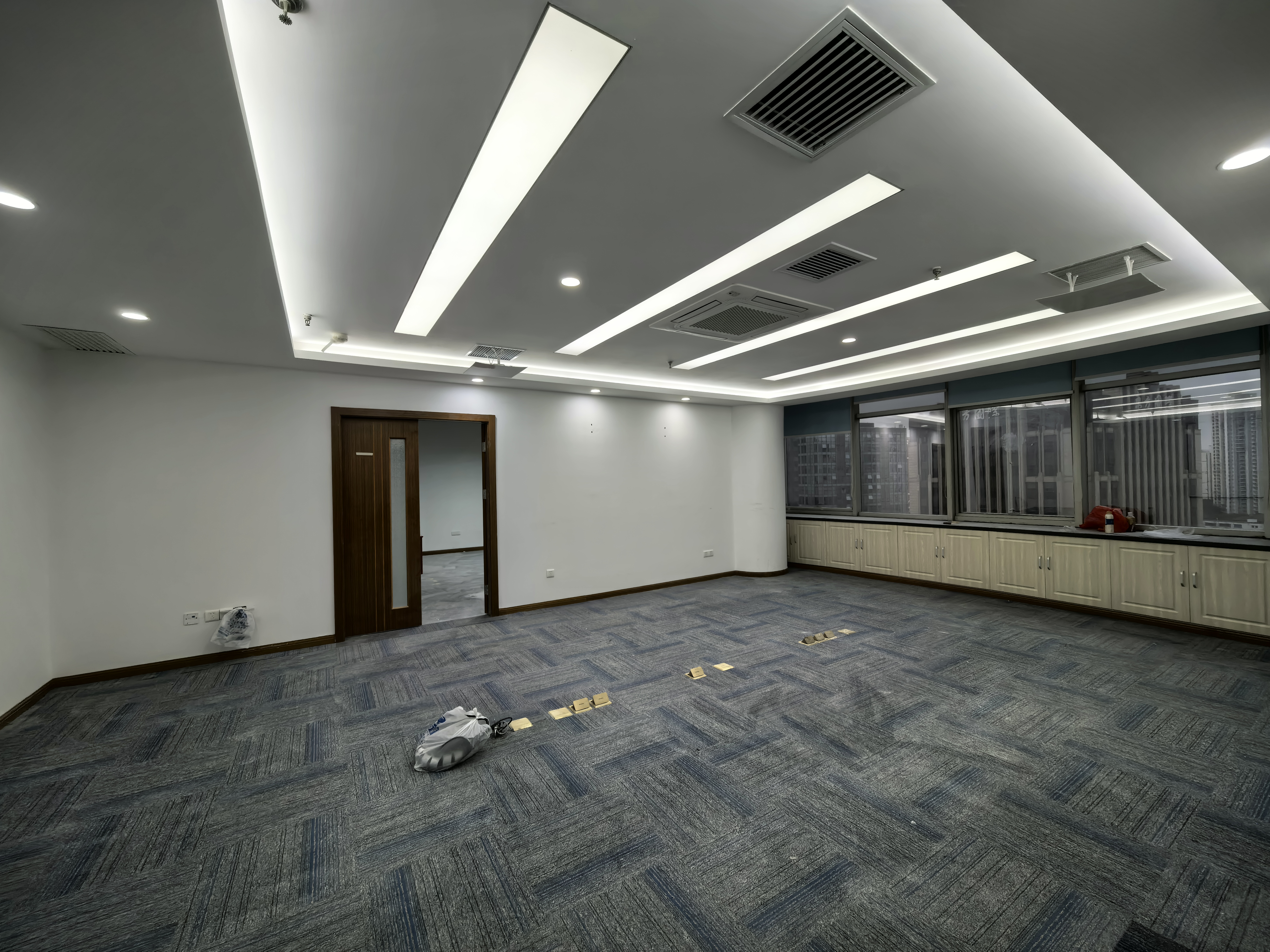 曹杨中关村科技大厦169平米写字楼出租