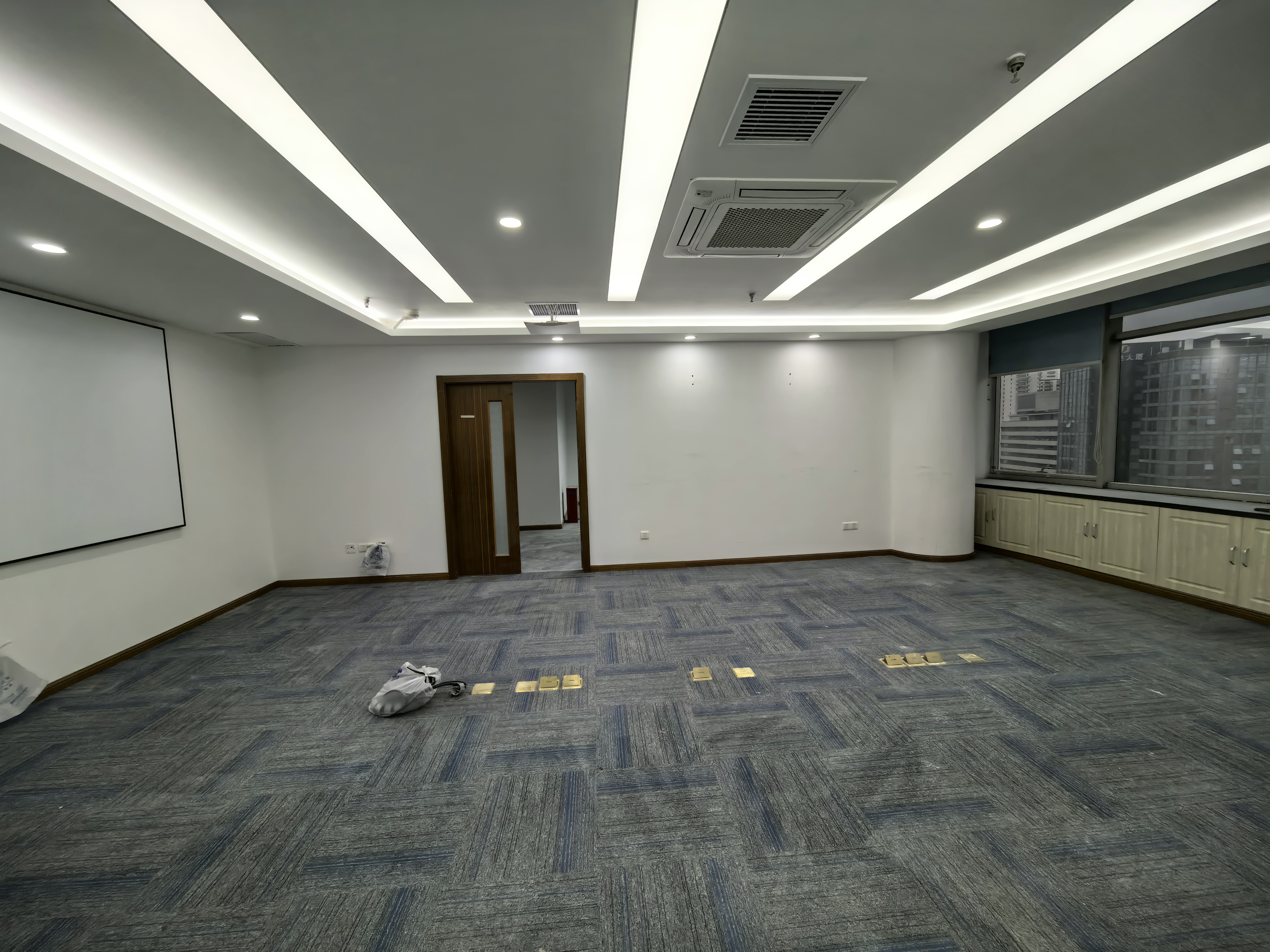 曹杨中关村科技大厦169平米写字楼出租