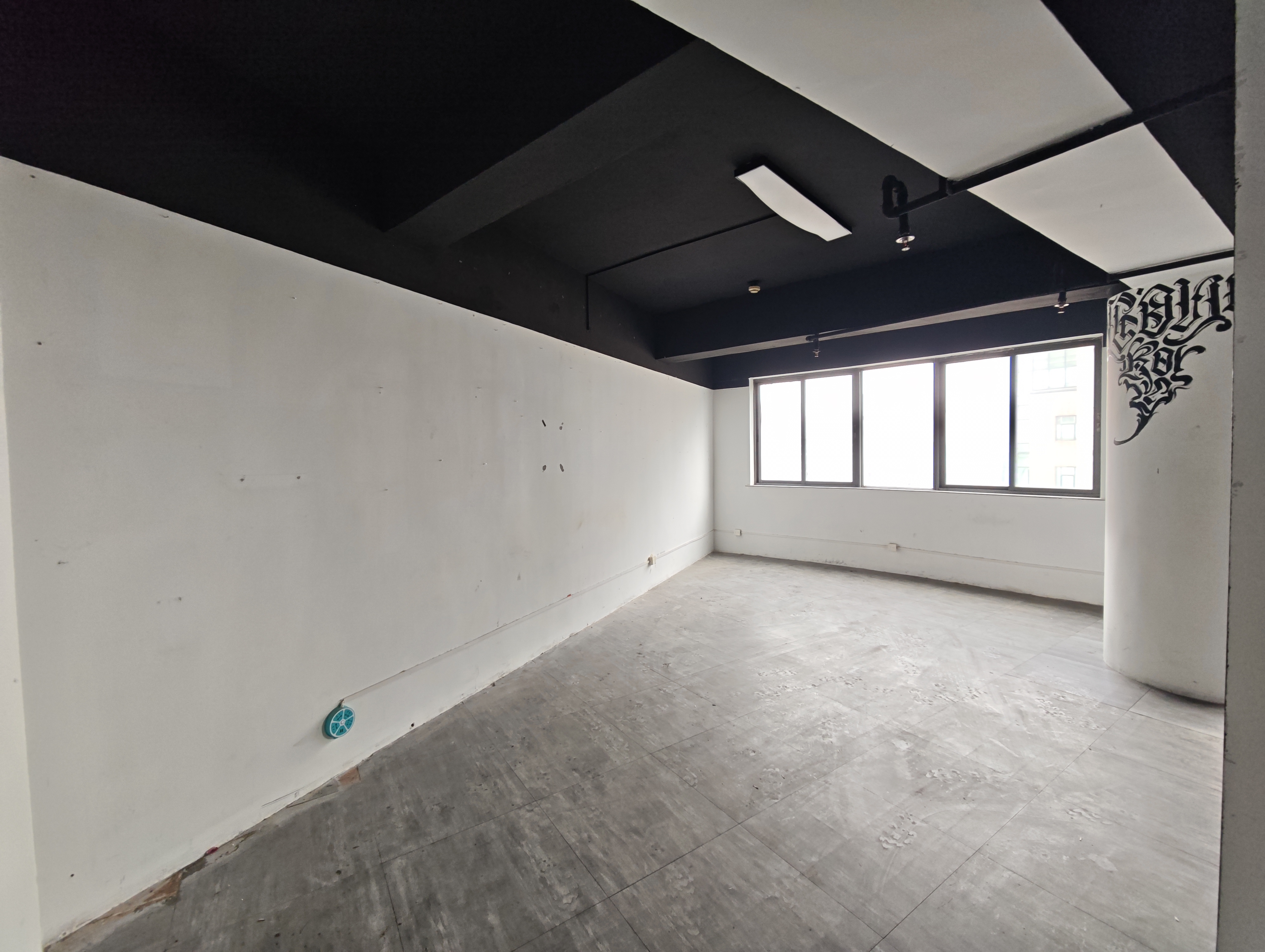 田林中华门大厦96平米写字楼出租