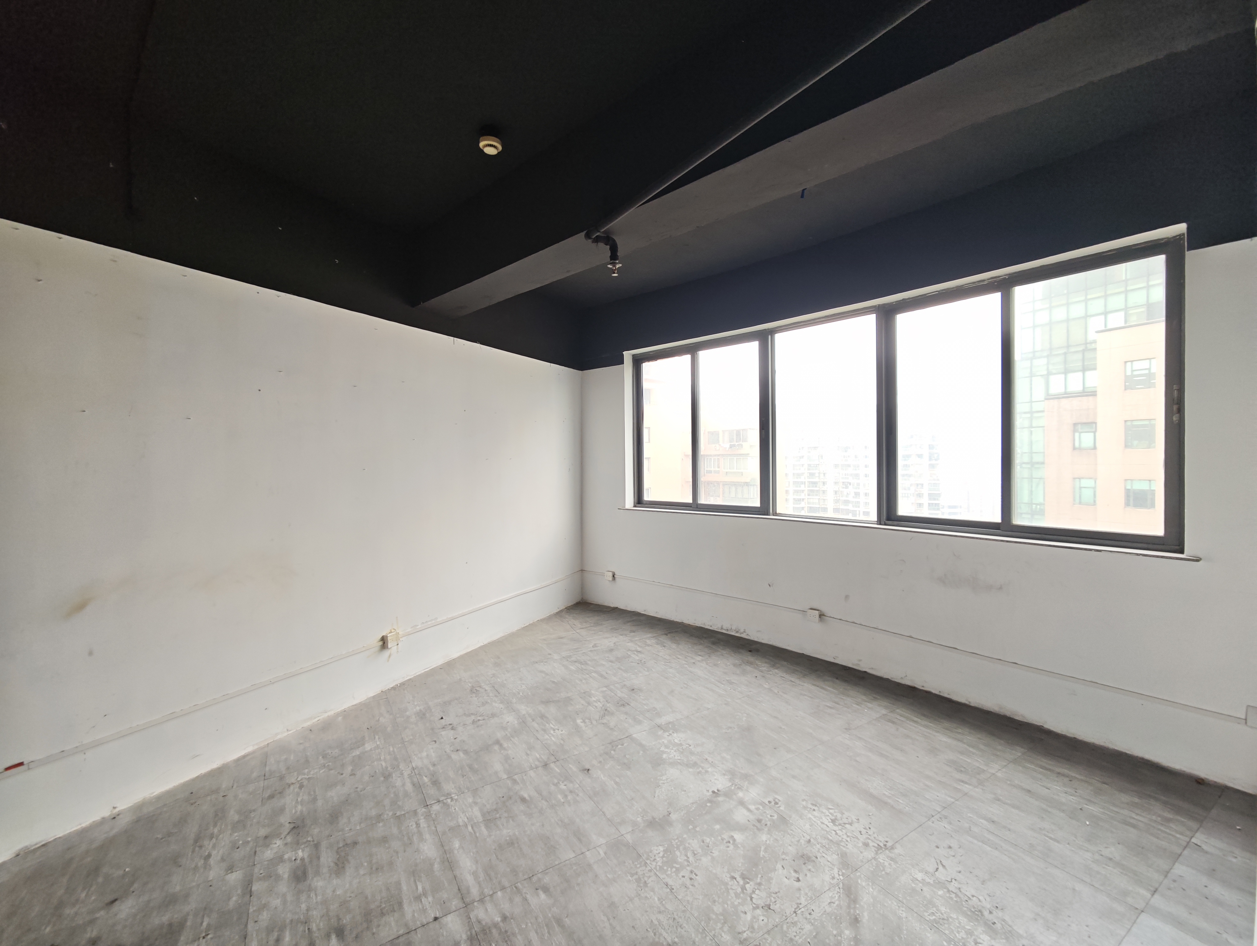 田林中华门大厦96平米写字楼出租