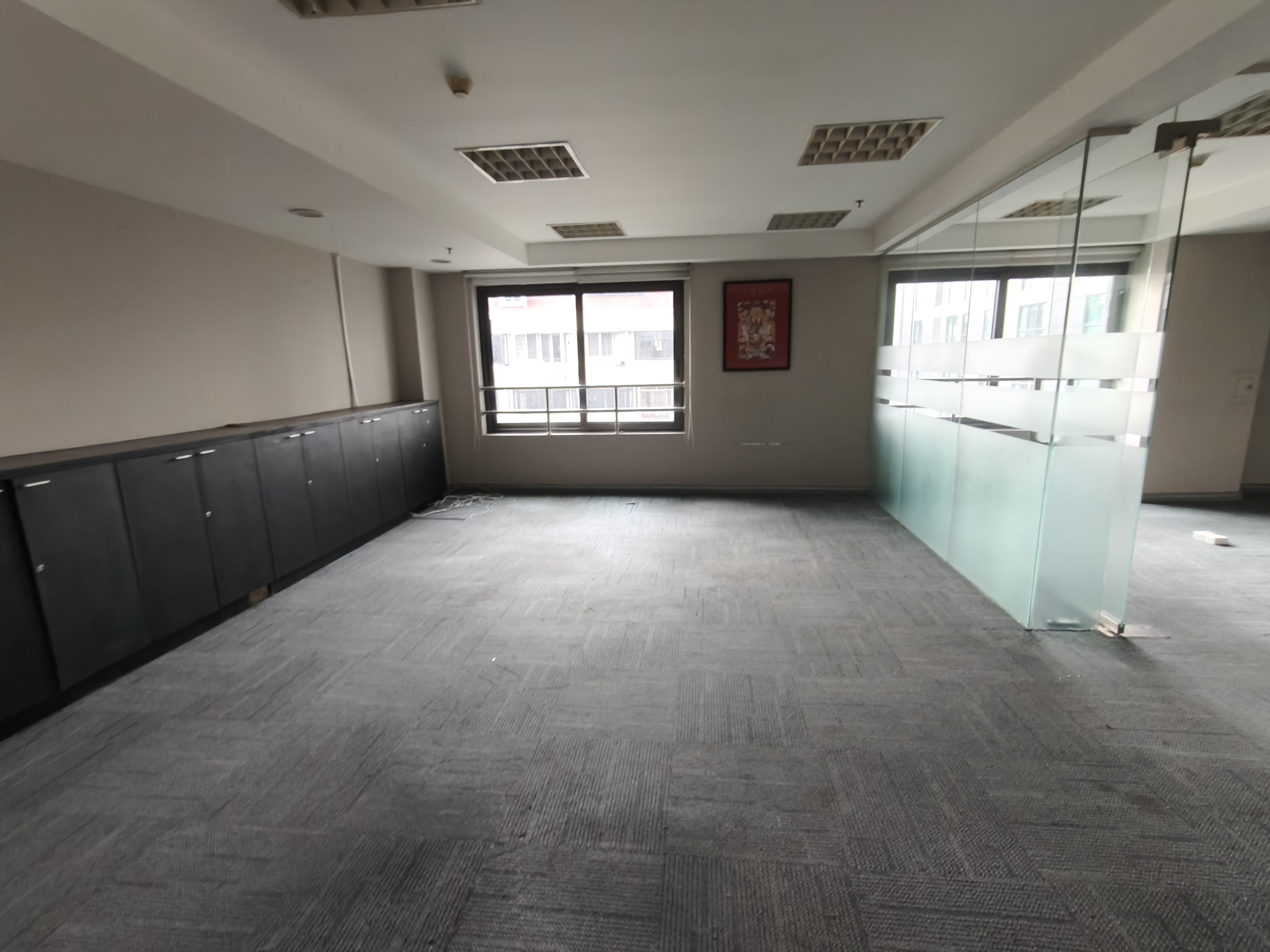 中山公园舜元企业发展大厦92平米写字楼出租