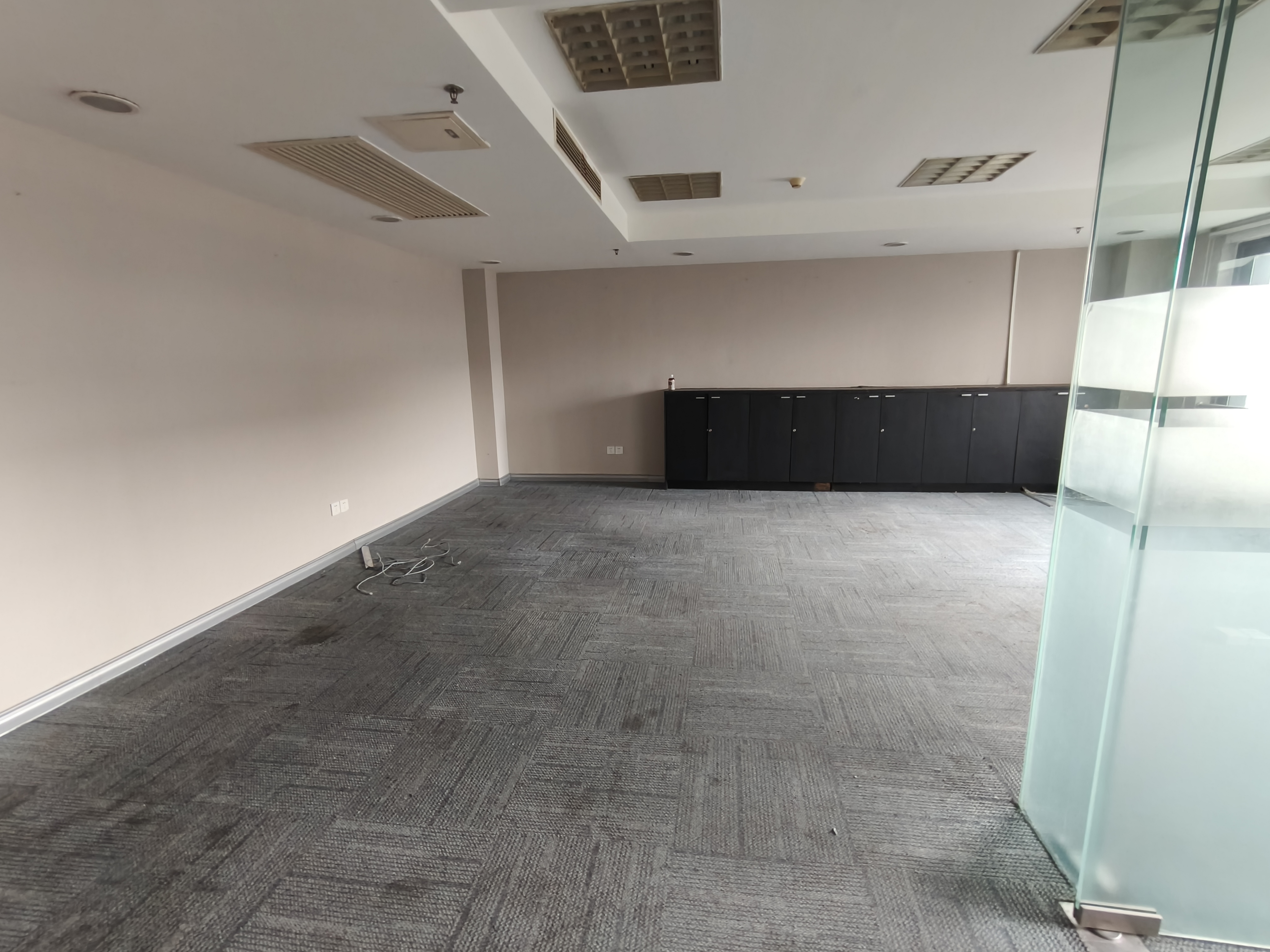 中山公园舜元企业发展大厦92平米写字楼出租