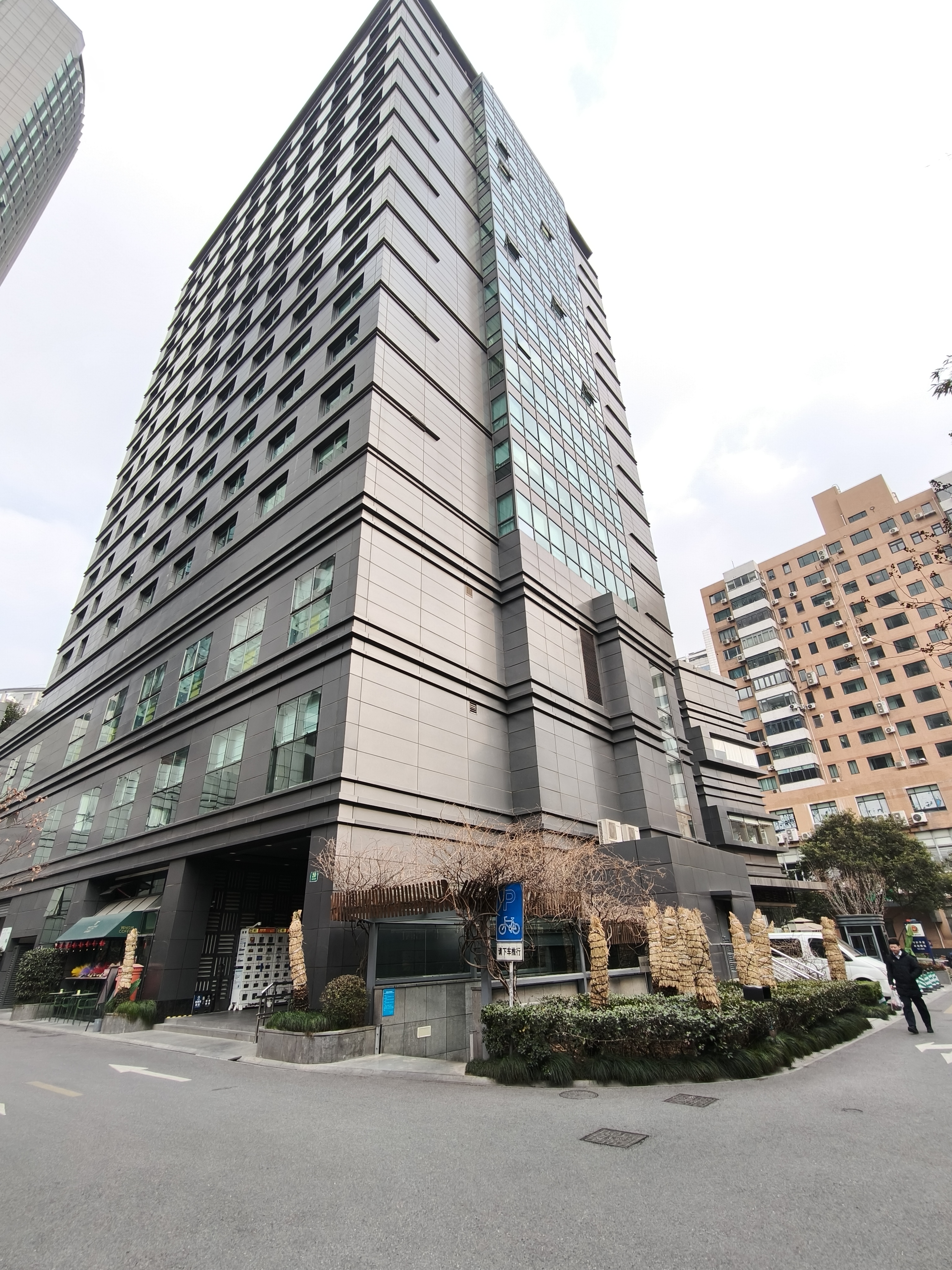 中山公园舜元企业发展大厦92平米写字楼出租