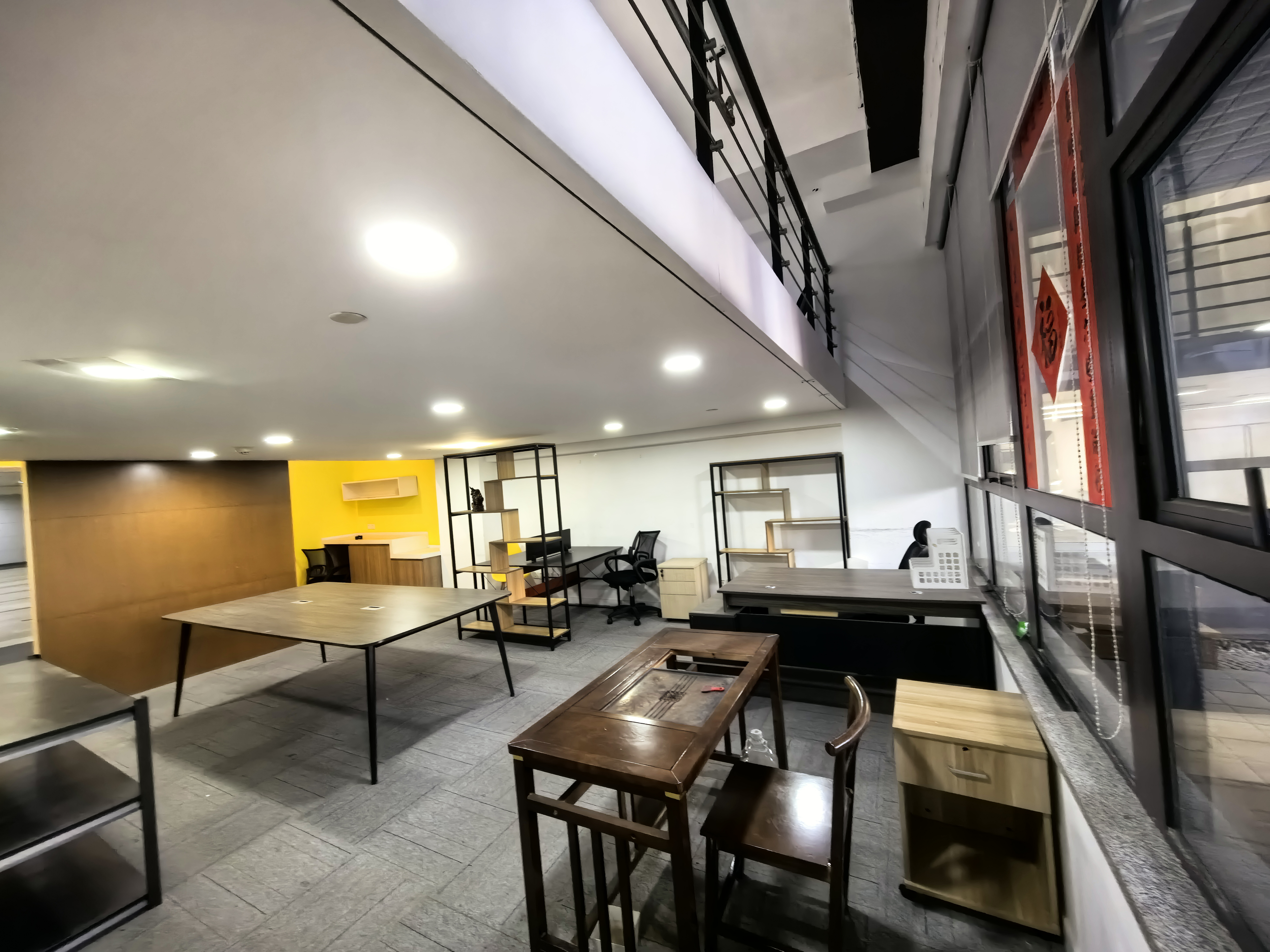 江宁路静安创展中心85平米写字楼出租