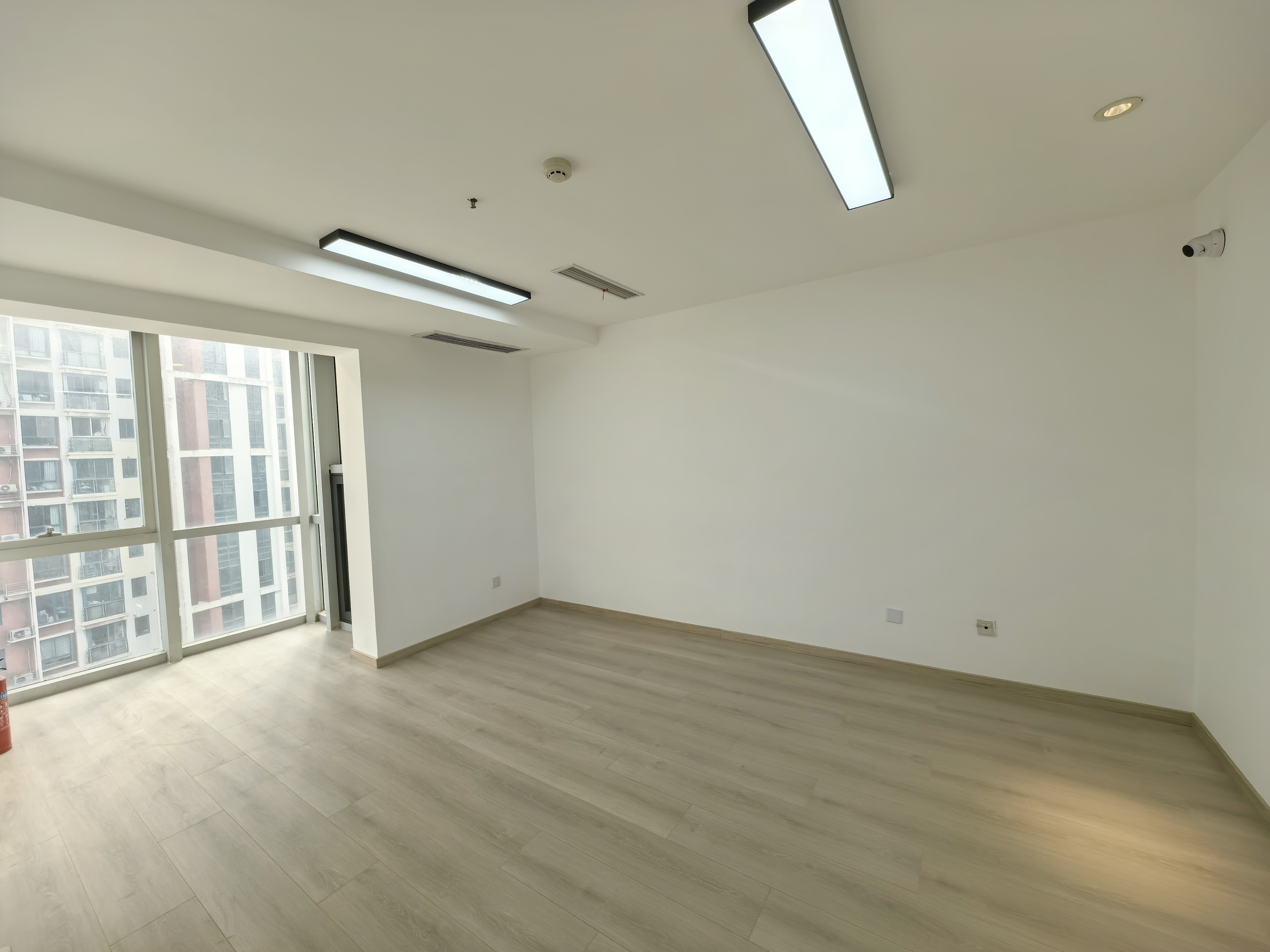 曹杨绿地同创大厦91平米写字楼出租