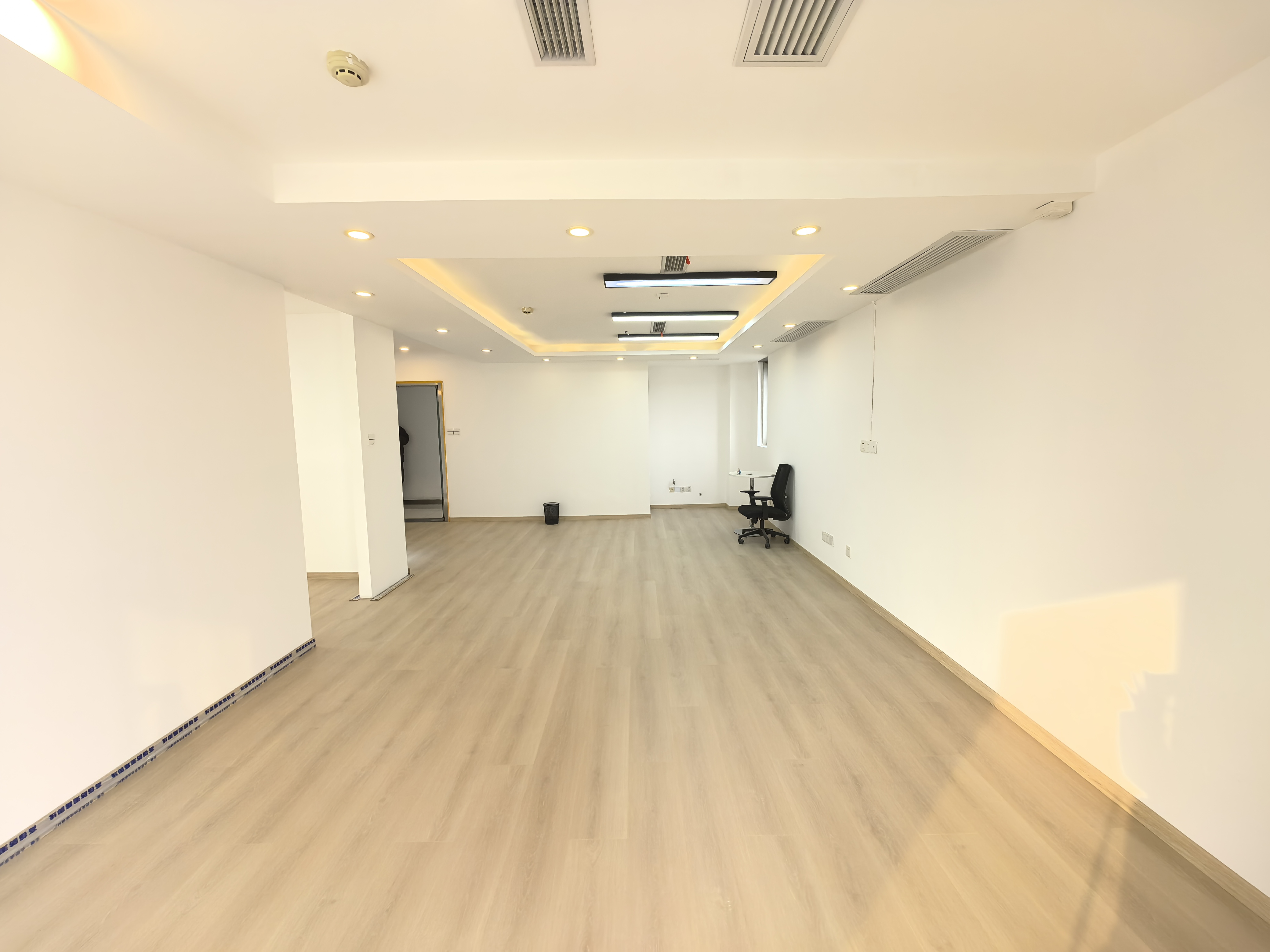 曹杨绿地同创大厦91平米写字楼出租