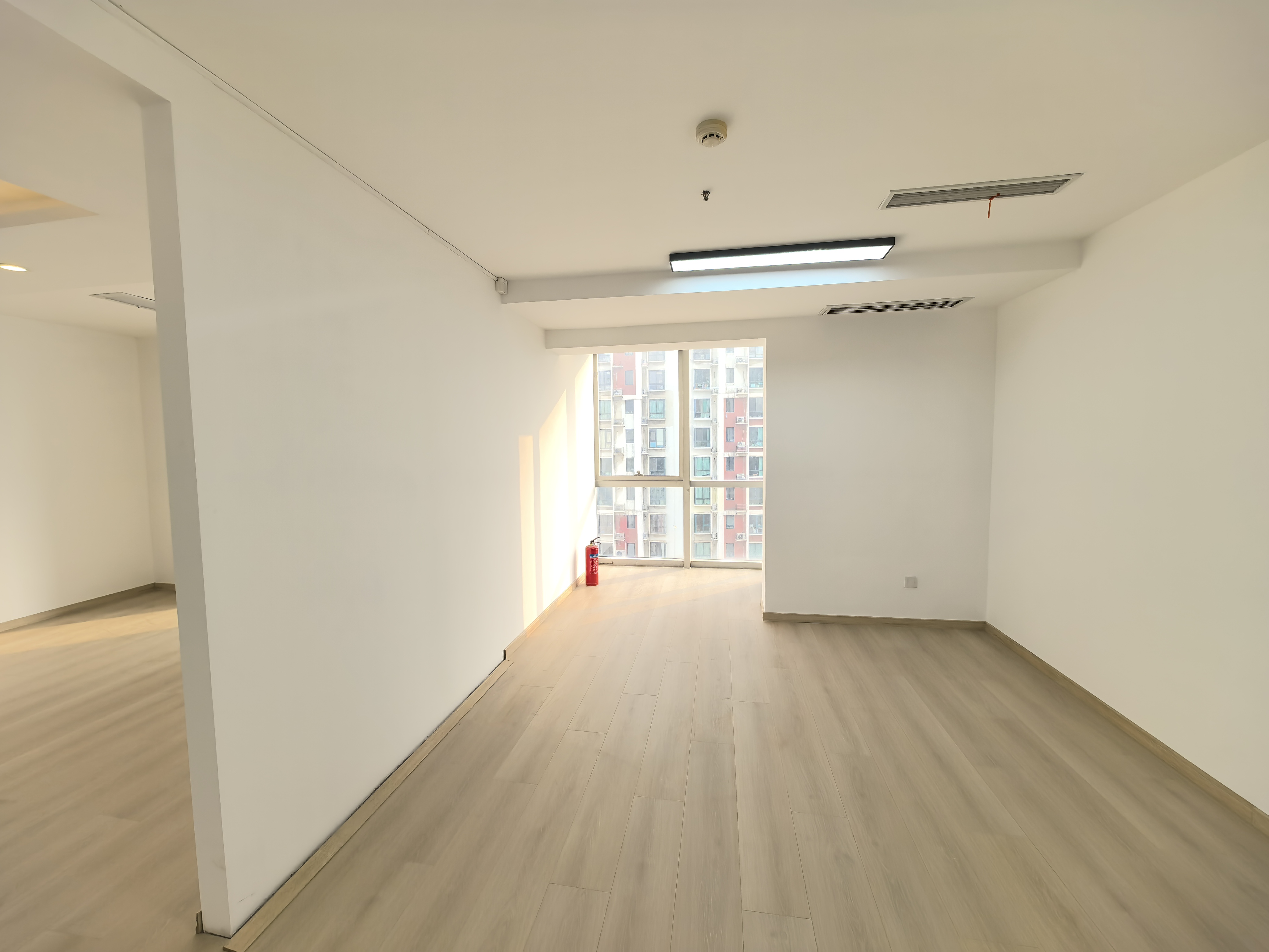 曹杨绿地同创大厦91平米写字楼出租