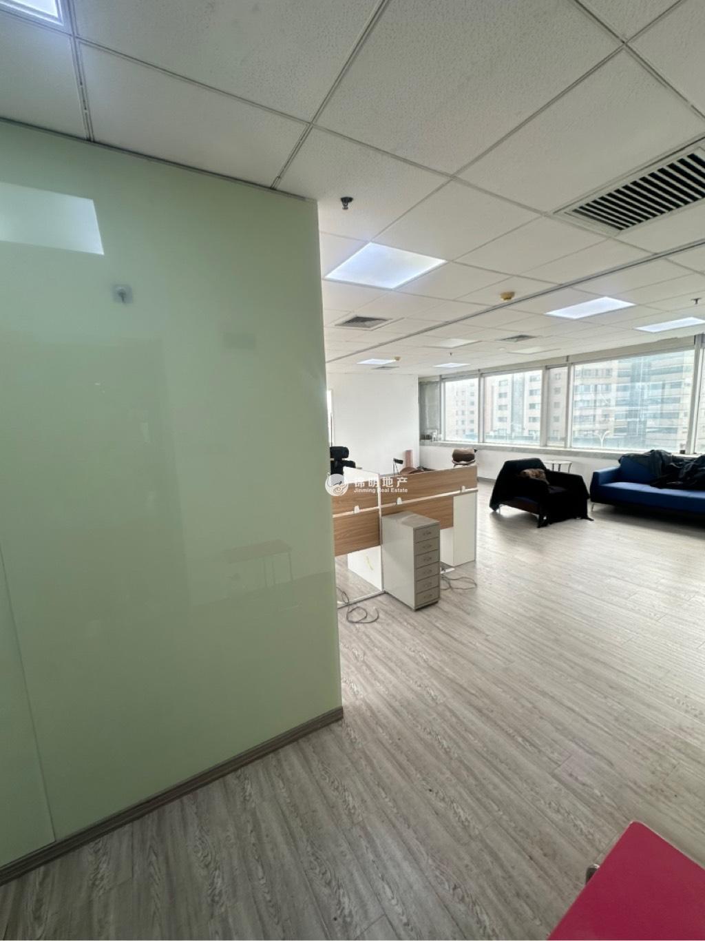 虹桥虹桥银城109平米写字楼出租