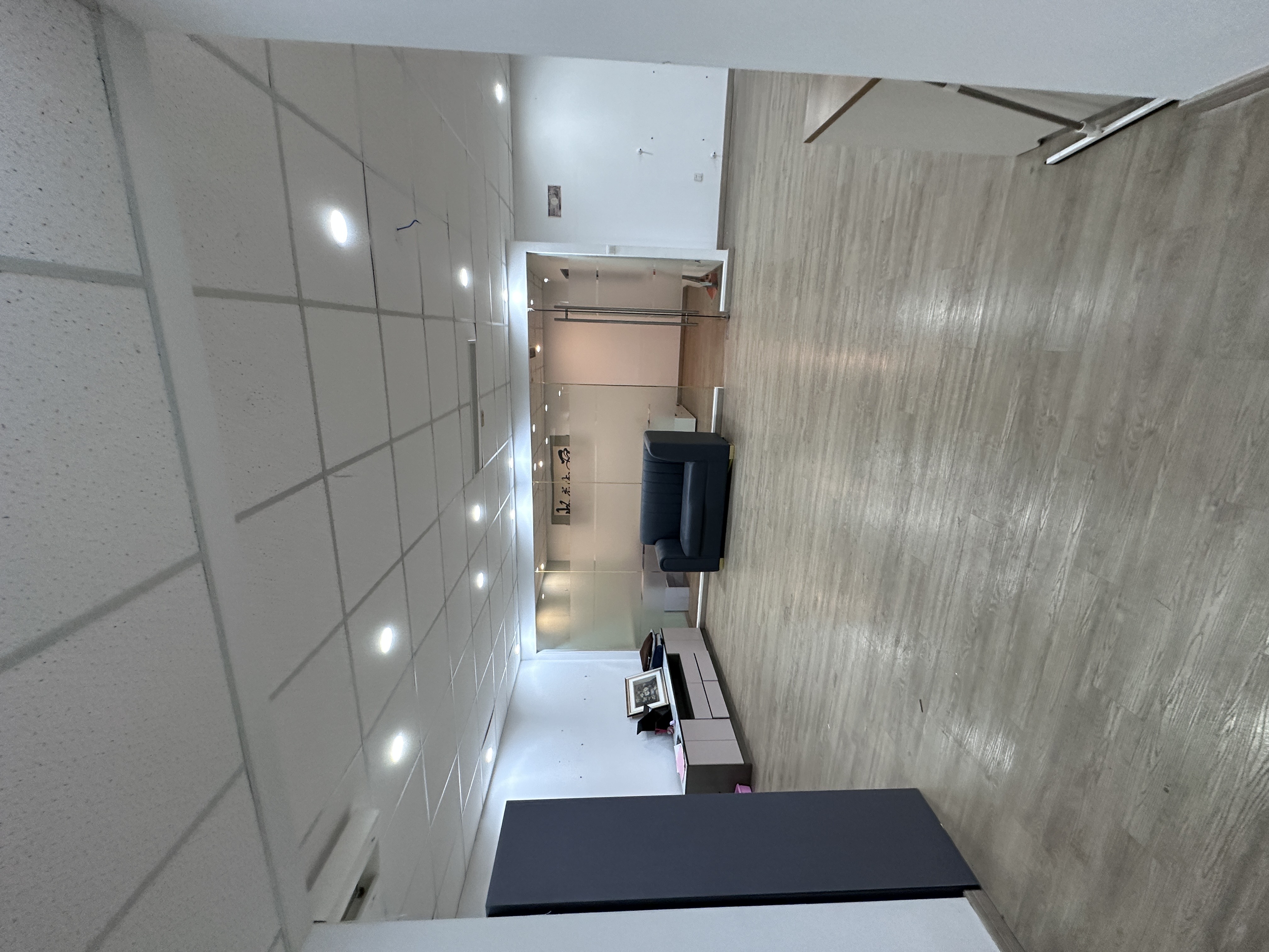 天山锦明大厦200平米写字楼出租