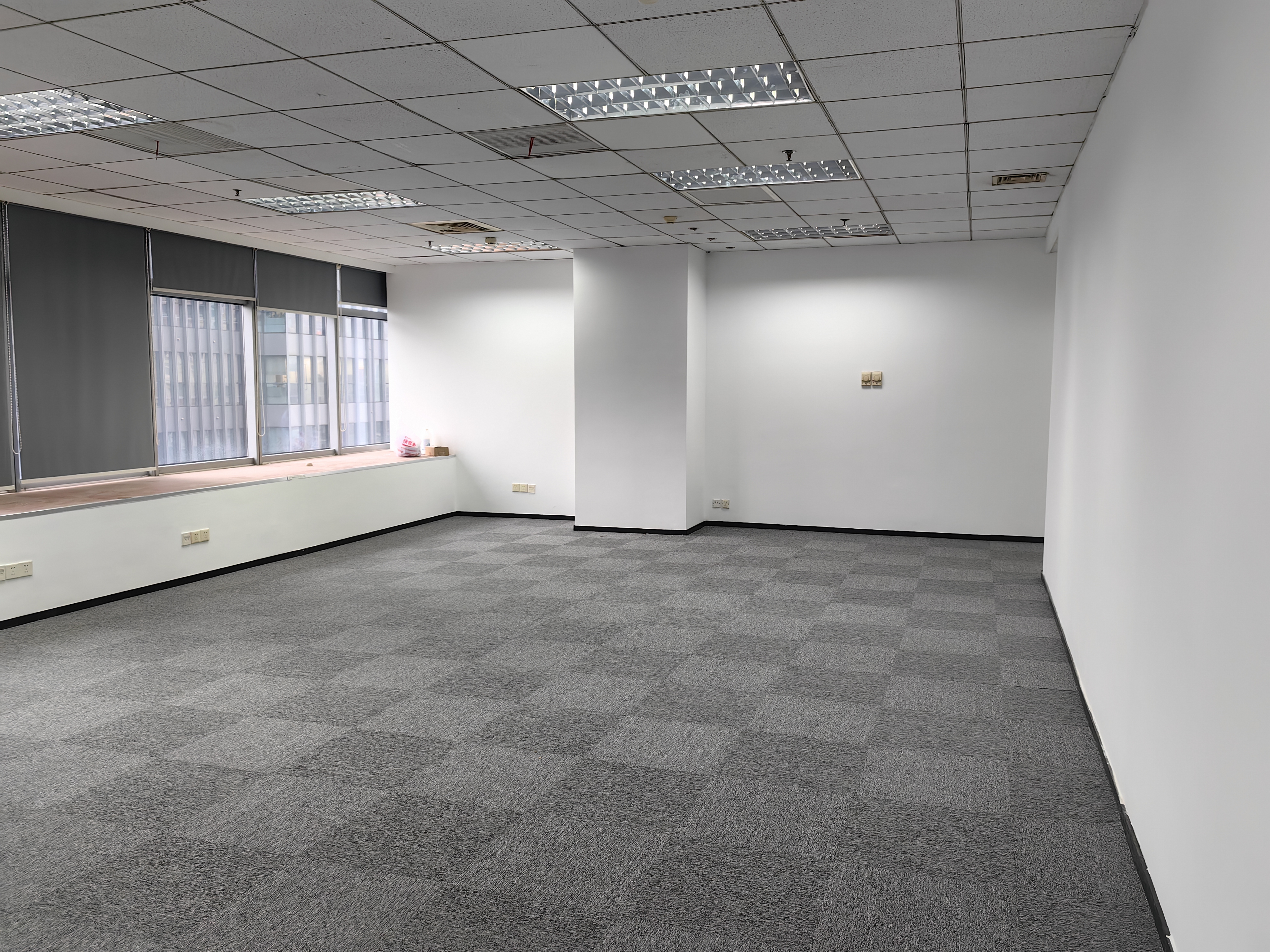 不夜城企业广场95平米写字楼出租