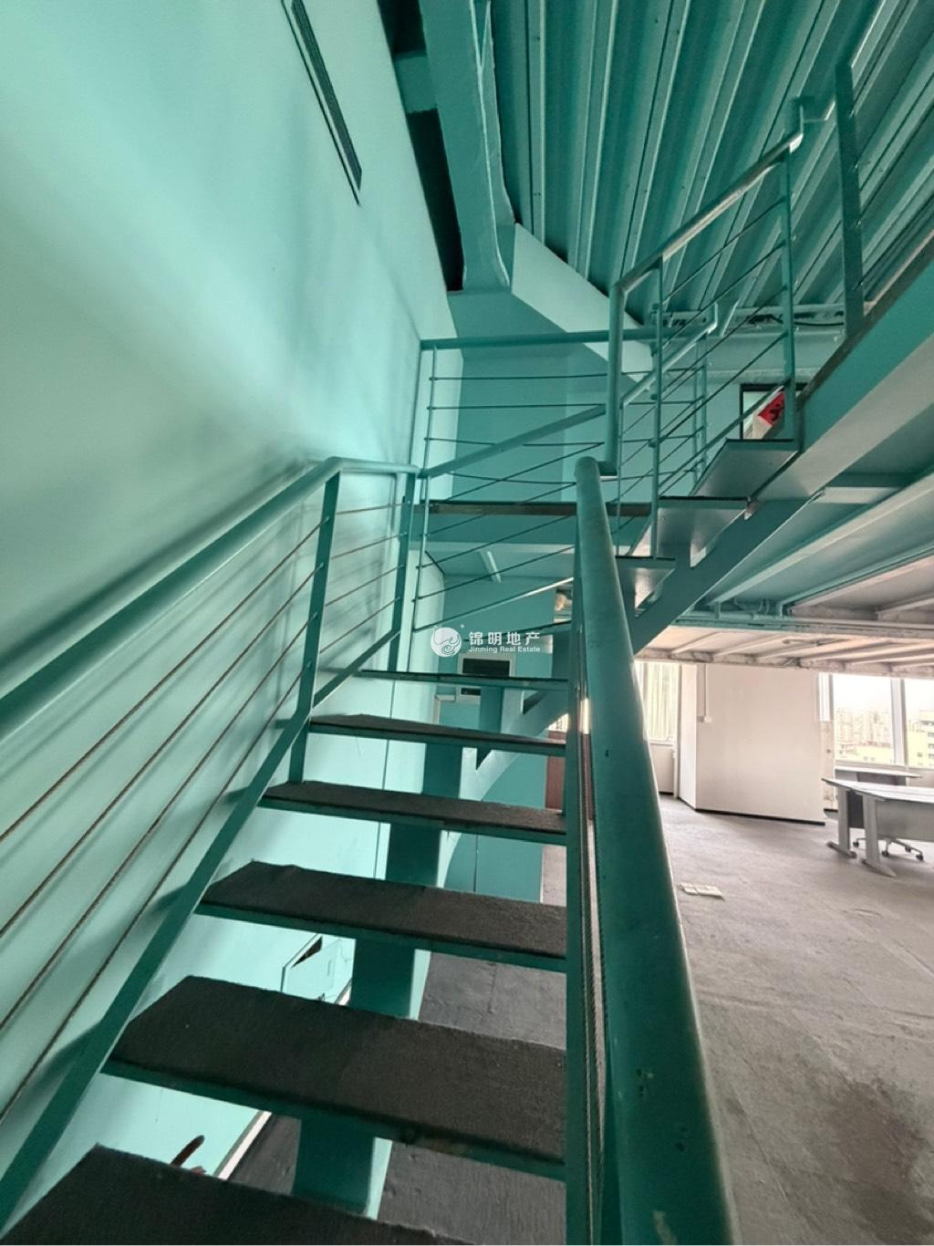 四川北路海泰时代大厦215平米写字楼出租