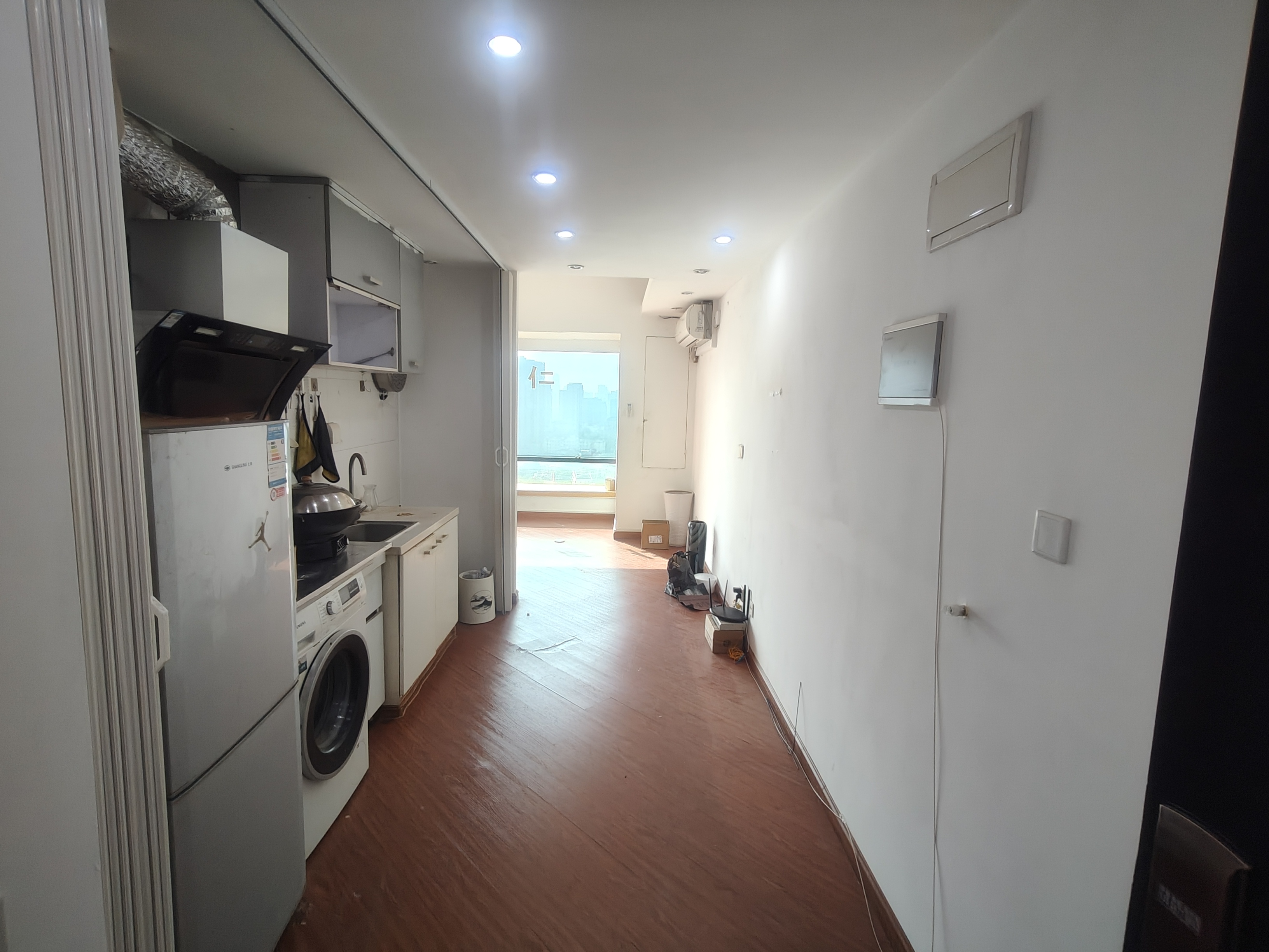 静安寺世纪时空大厦67平米写字楼出租