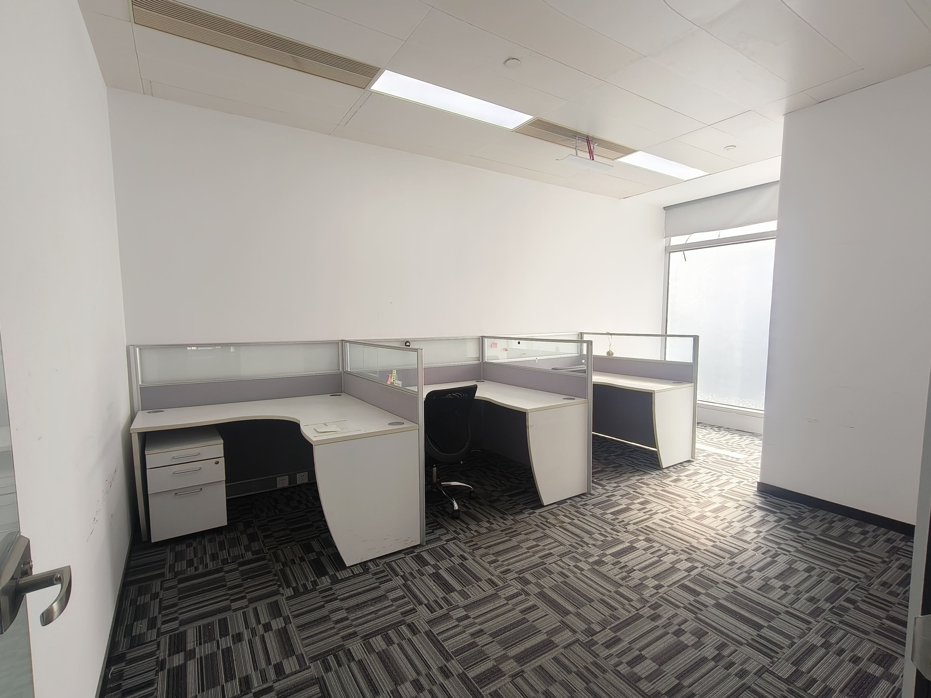 世博滨江绿地海外滩195平米写字楼出租