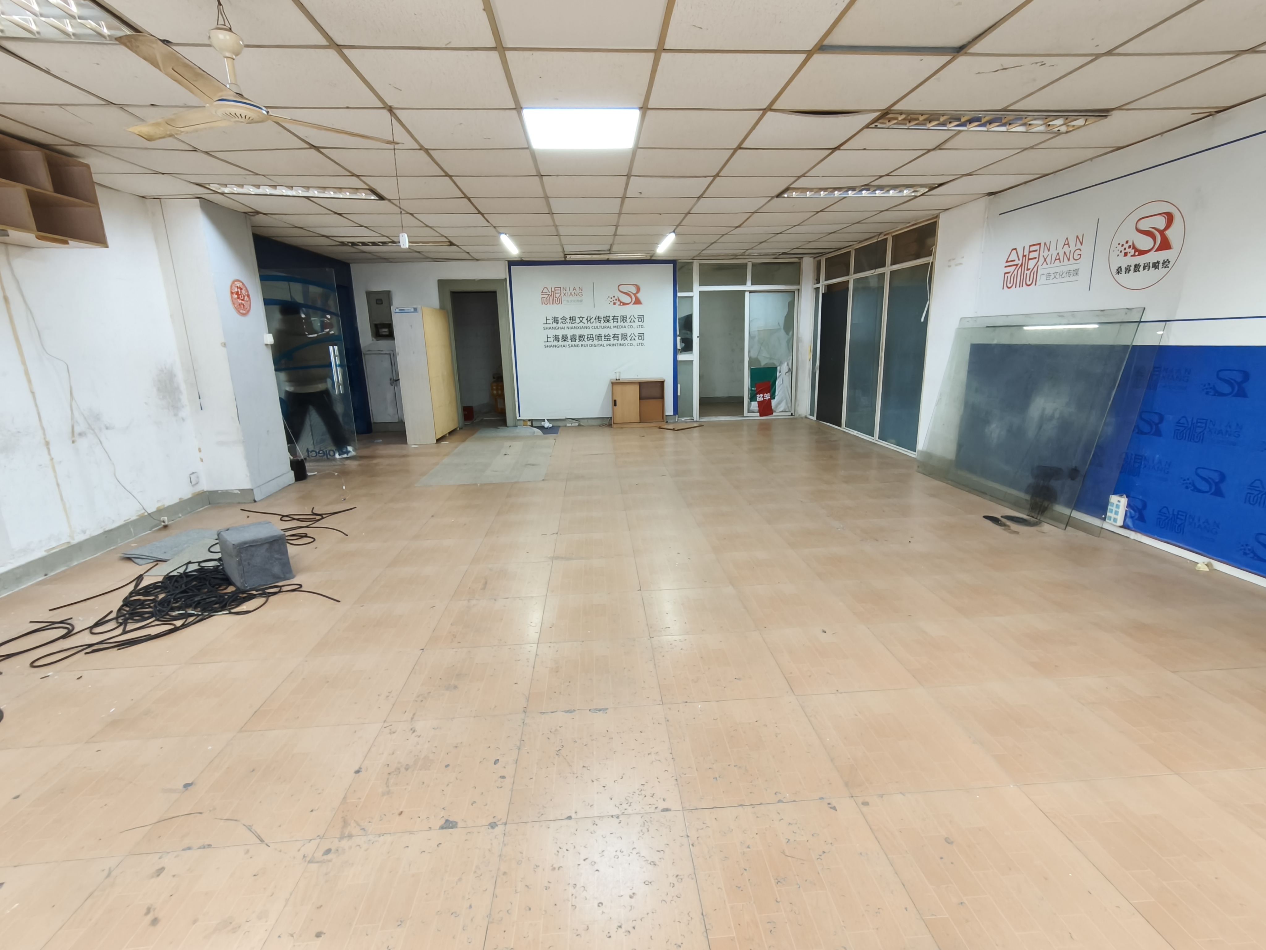 虹桥长宁科技大楼117平米写字楼出租