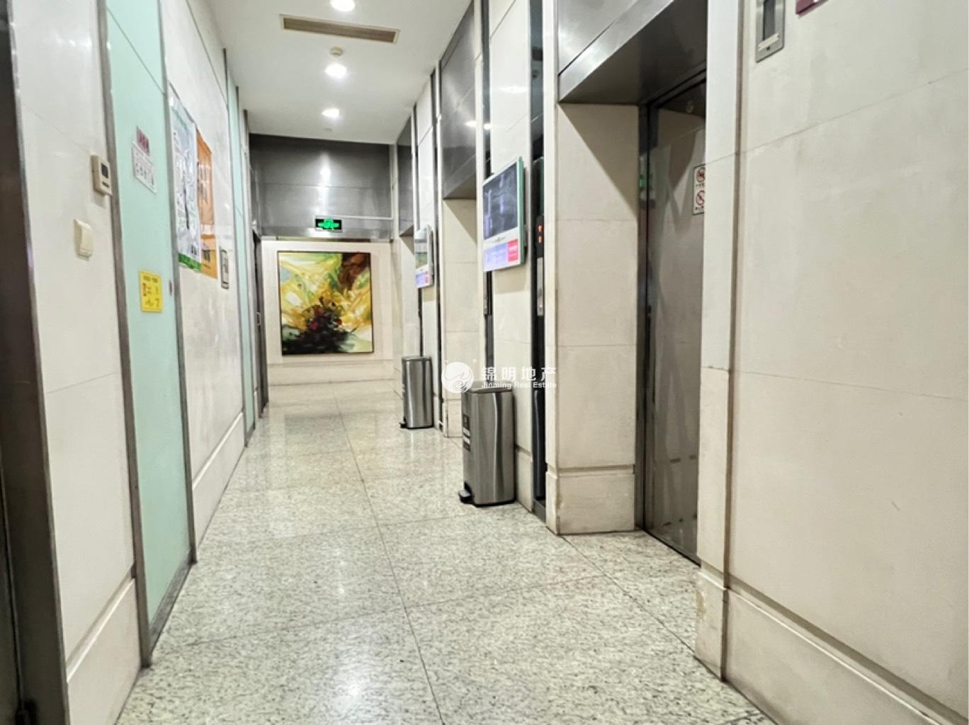 建国西路友谊时代大厦174平米写字楼出租