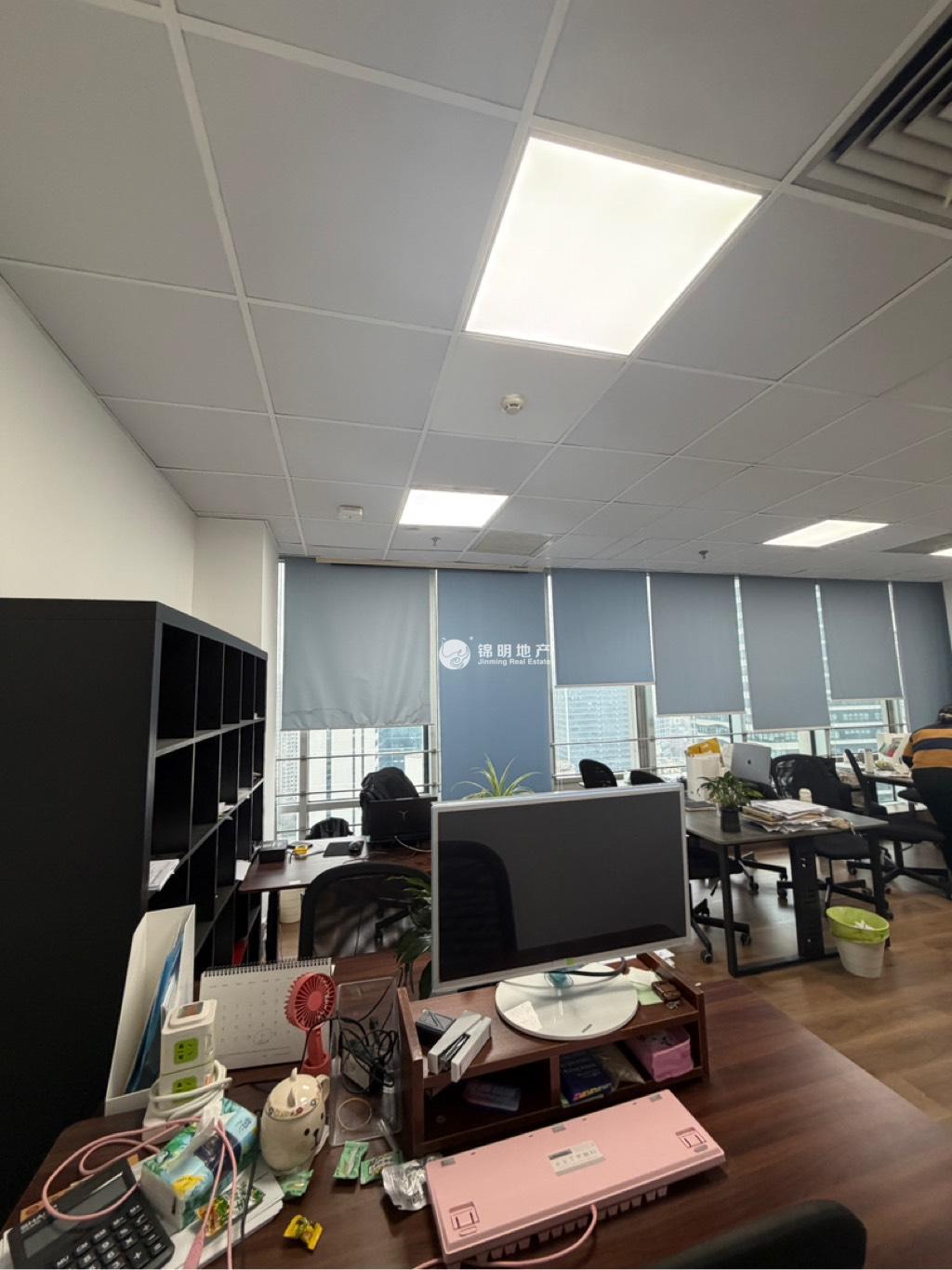 不夜城上海现代交通商务大厦73平米写字楼出租