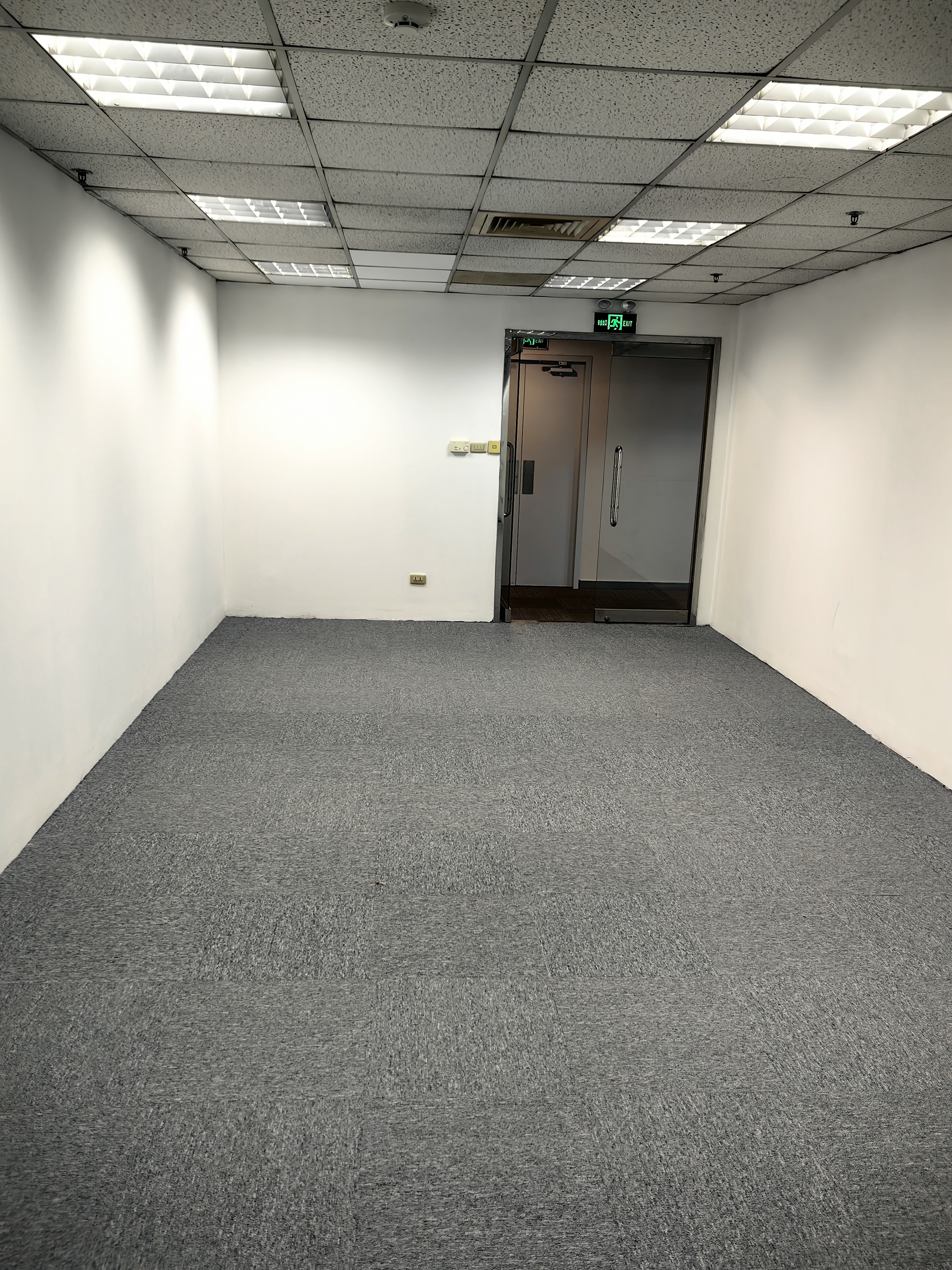 仙霞远东国际广场48平米写字楼出租