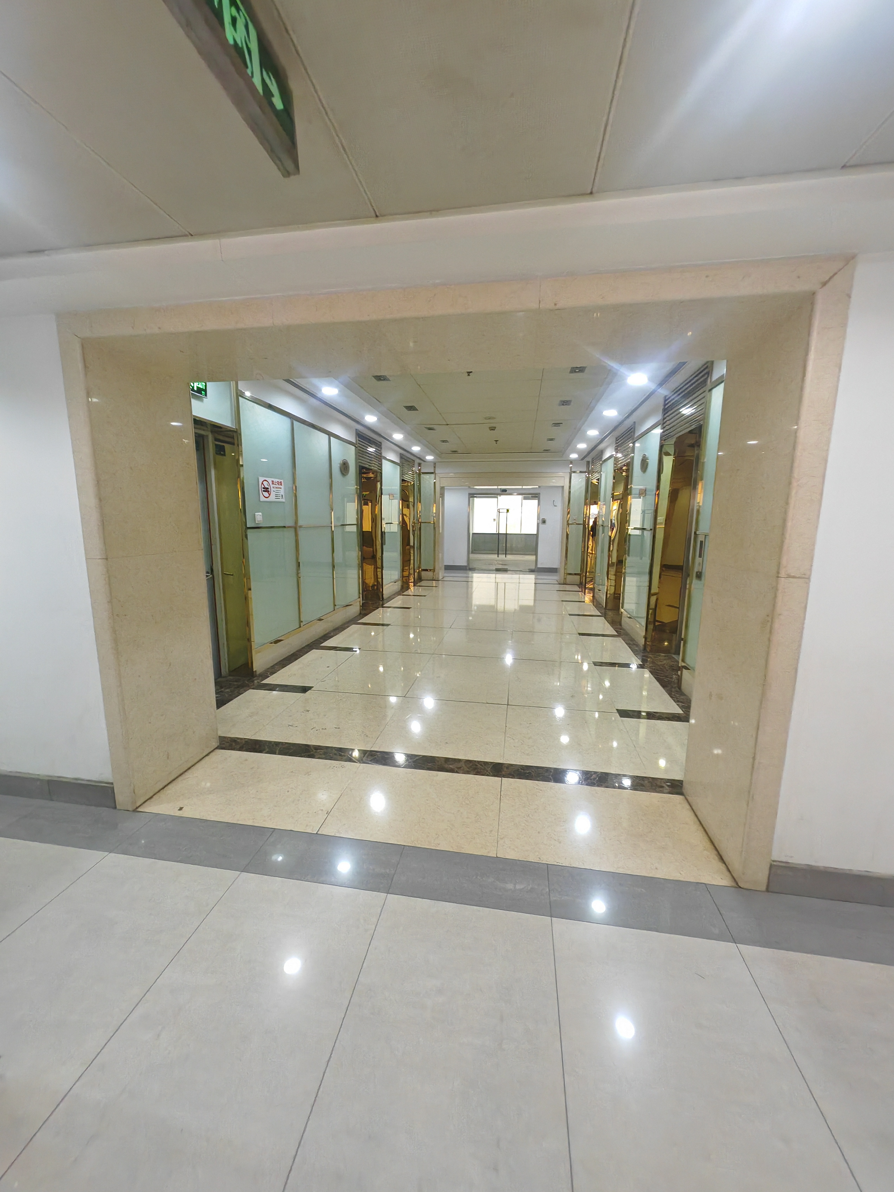 徐家汇飞雕国际大厦152平米写字楼出租