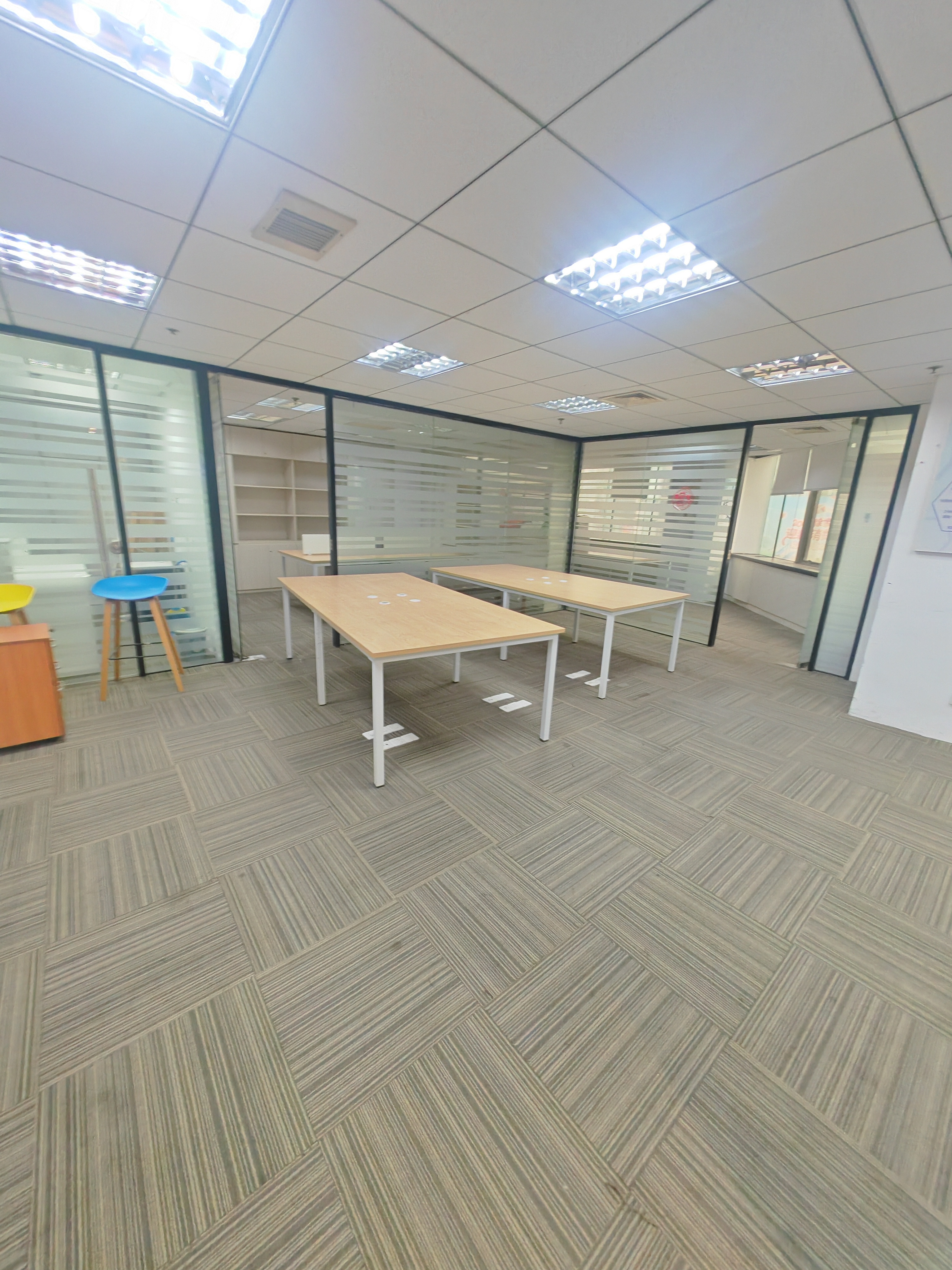 徐家汇飞雕国际大厦152平米写字楼出租