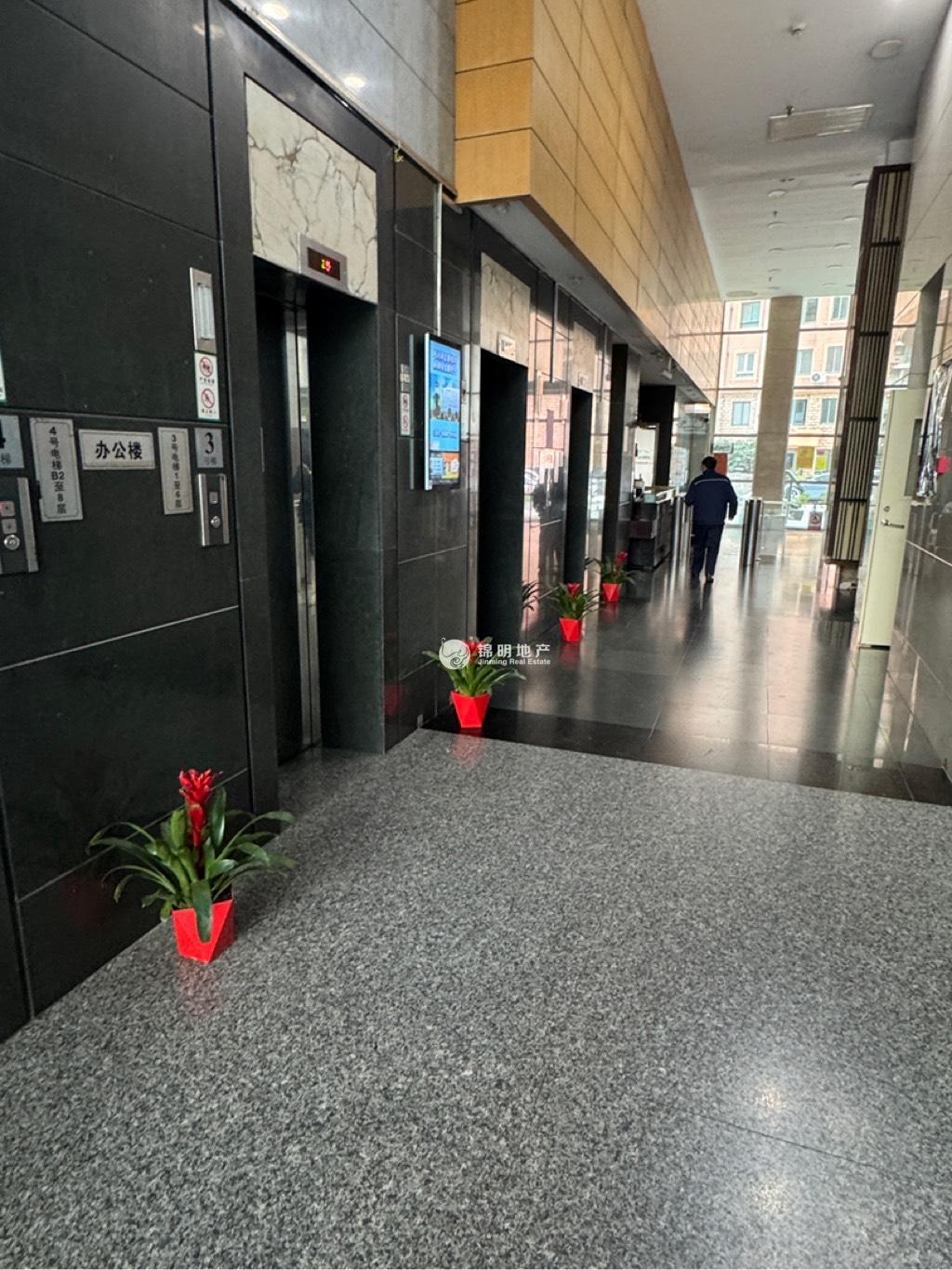 中山公园迎龙大厦479平米写字楼出租