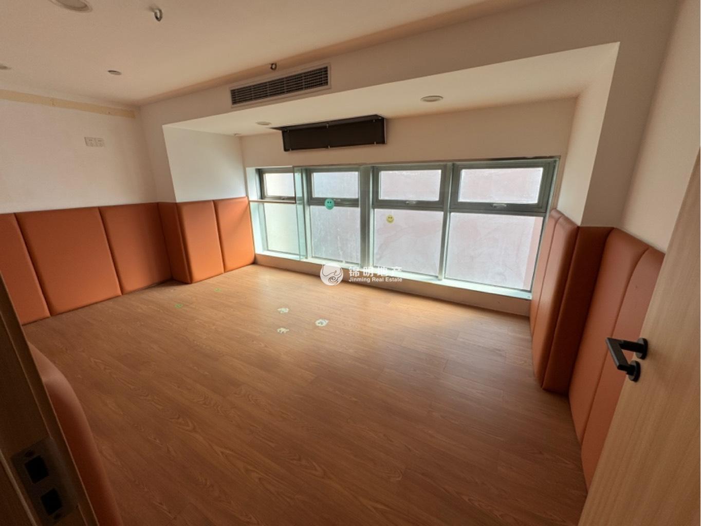 中山公园迎龙大厦479平米写字楼出租