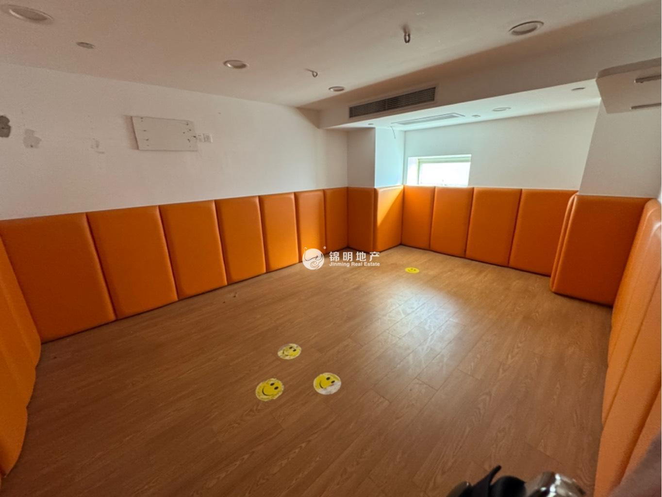 中山公园迎龙大厦479平米写字楼出租