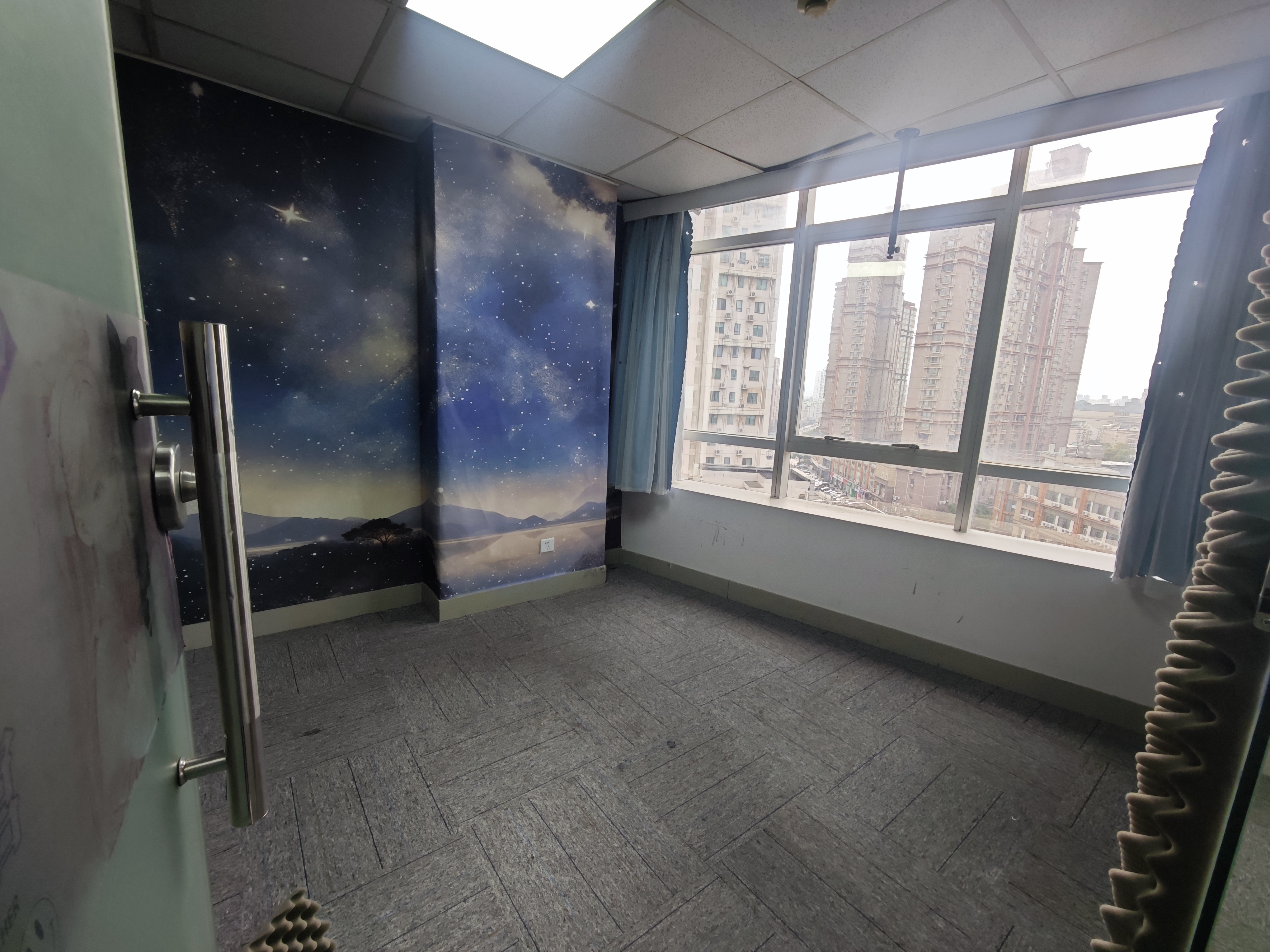 曹杨绿地科创大厦90平米写字楼出租