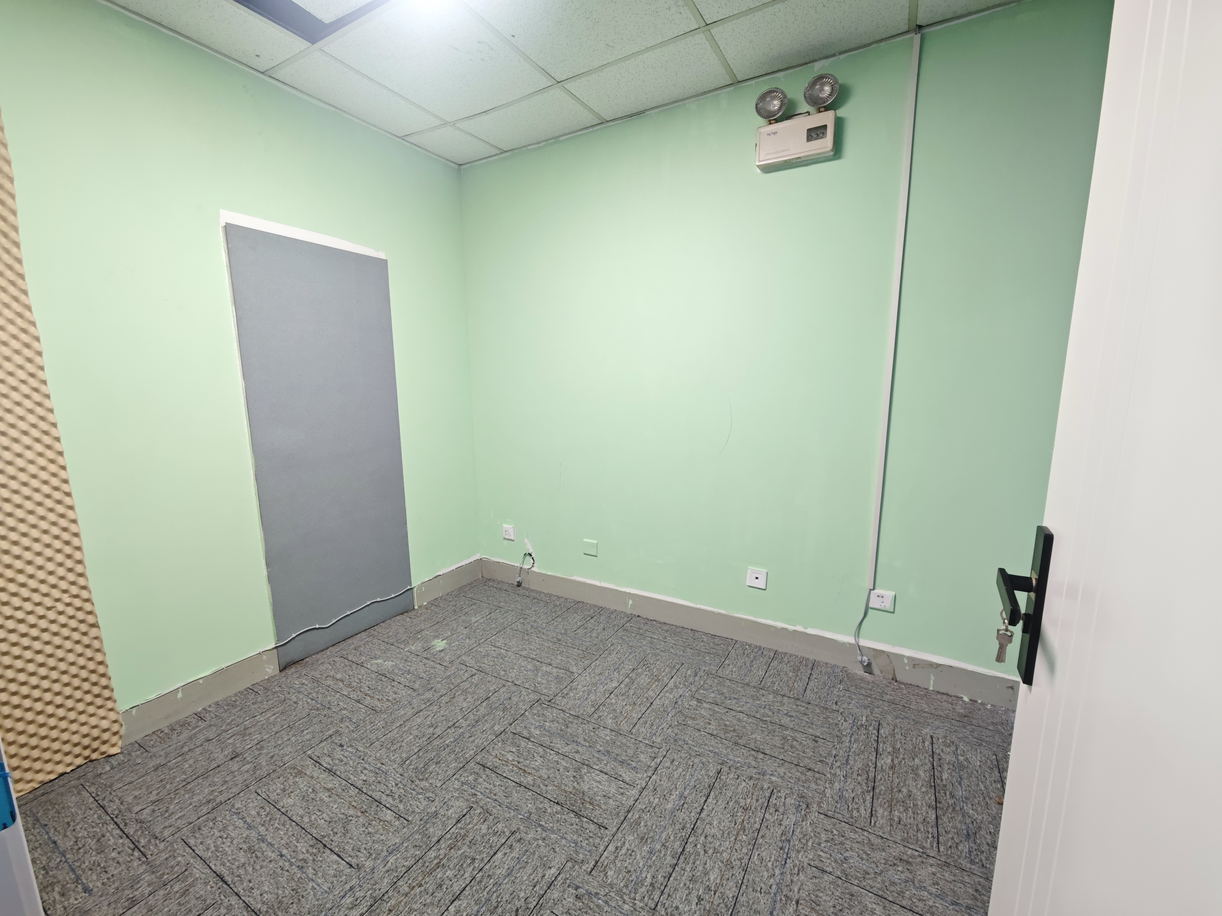 曹杨绿地科创大厦90平米写字楼出租