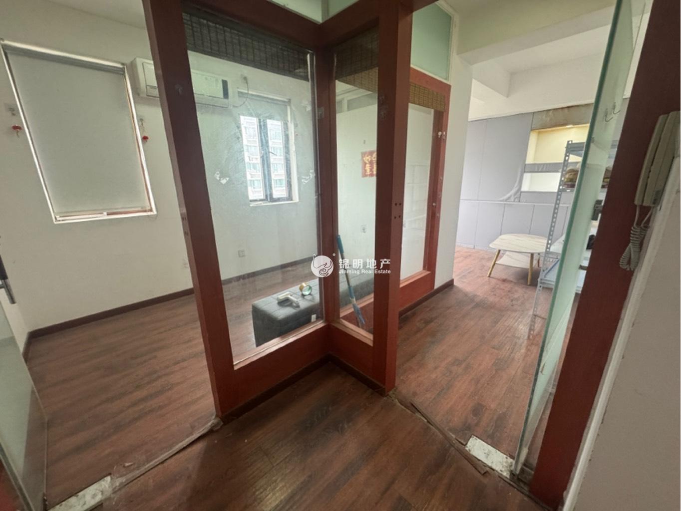 天山光华大厦37平米写字楼出租