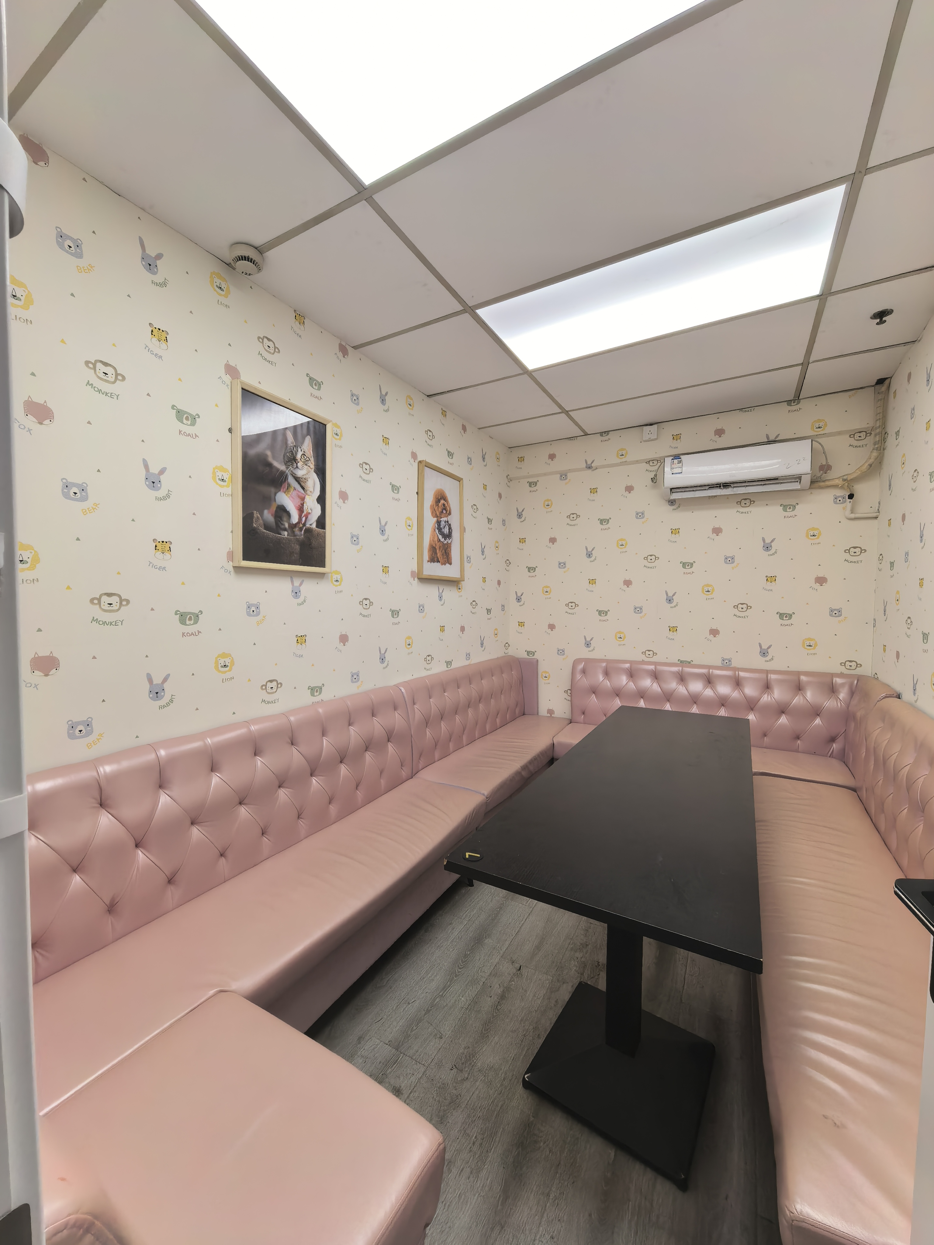 中山公园虹桥世家花园138平米写字楼出租