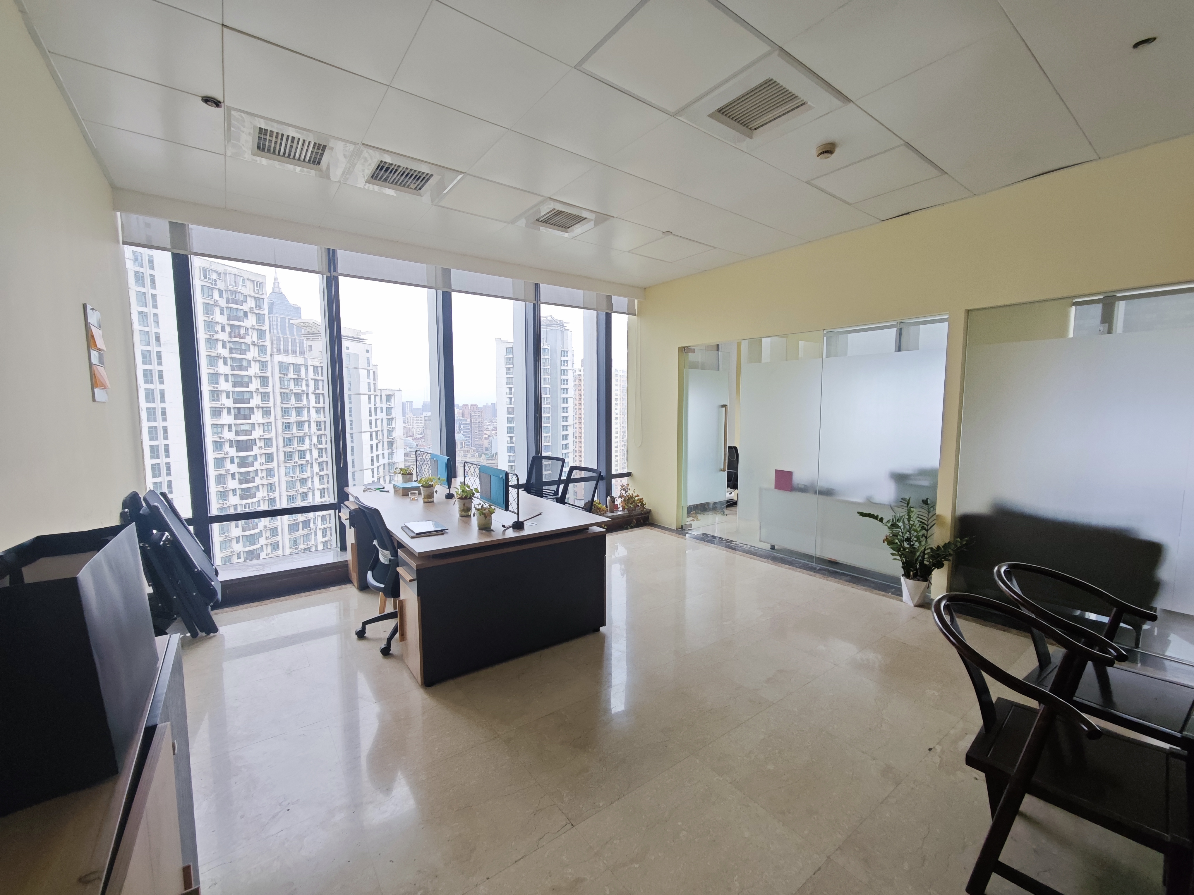 曹杨汇融大厦105平米写字楼出租