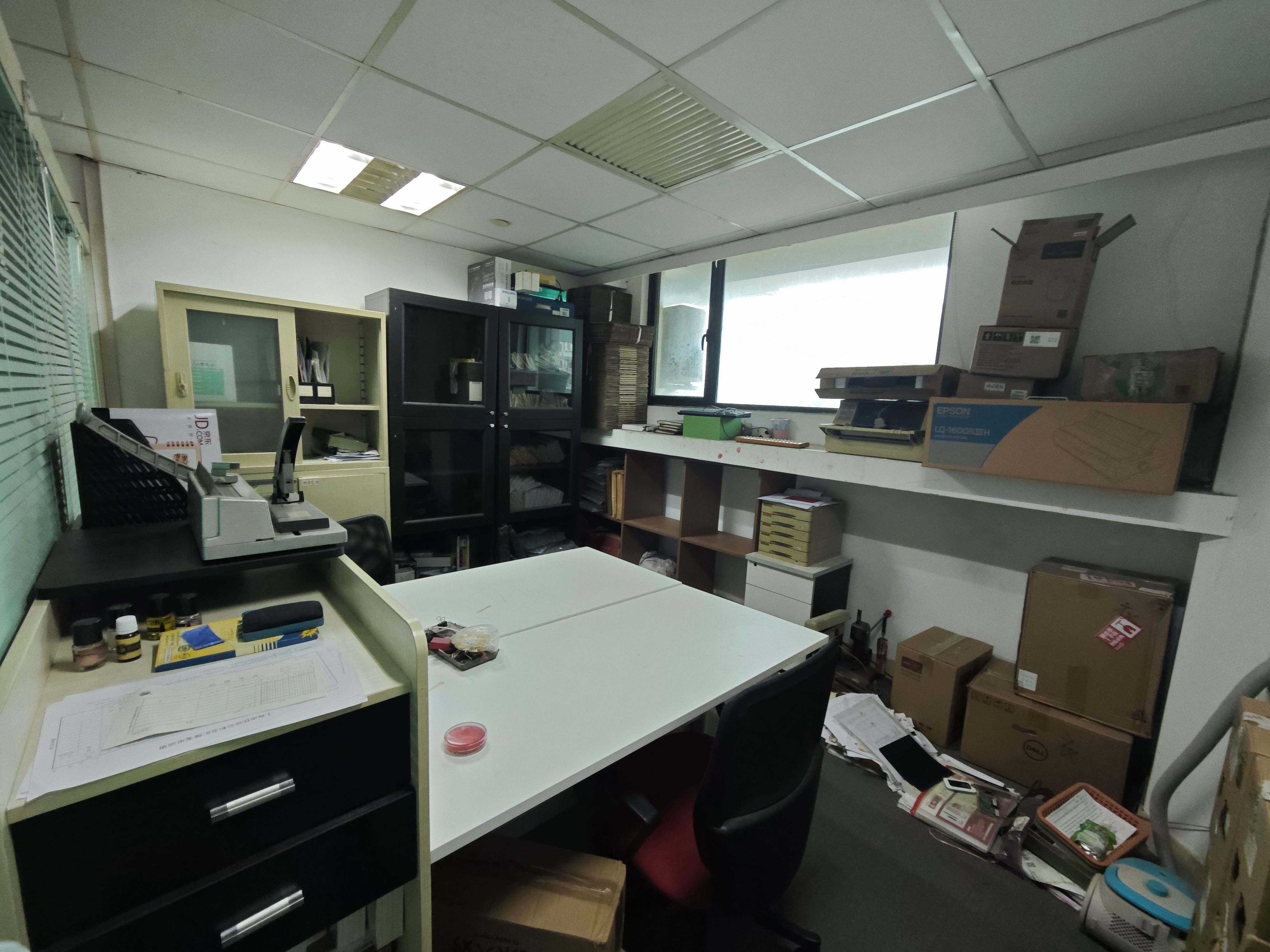 光新浦发广场56平米写字楼出租