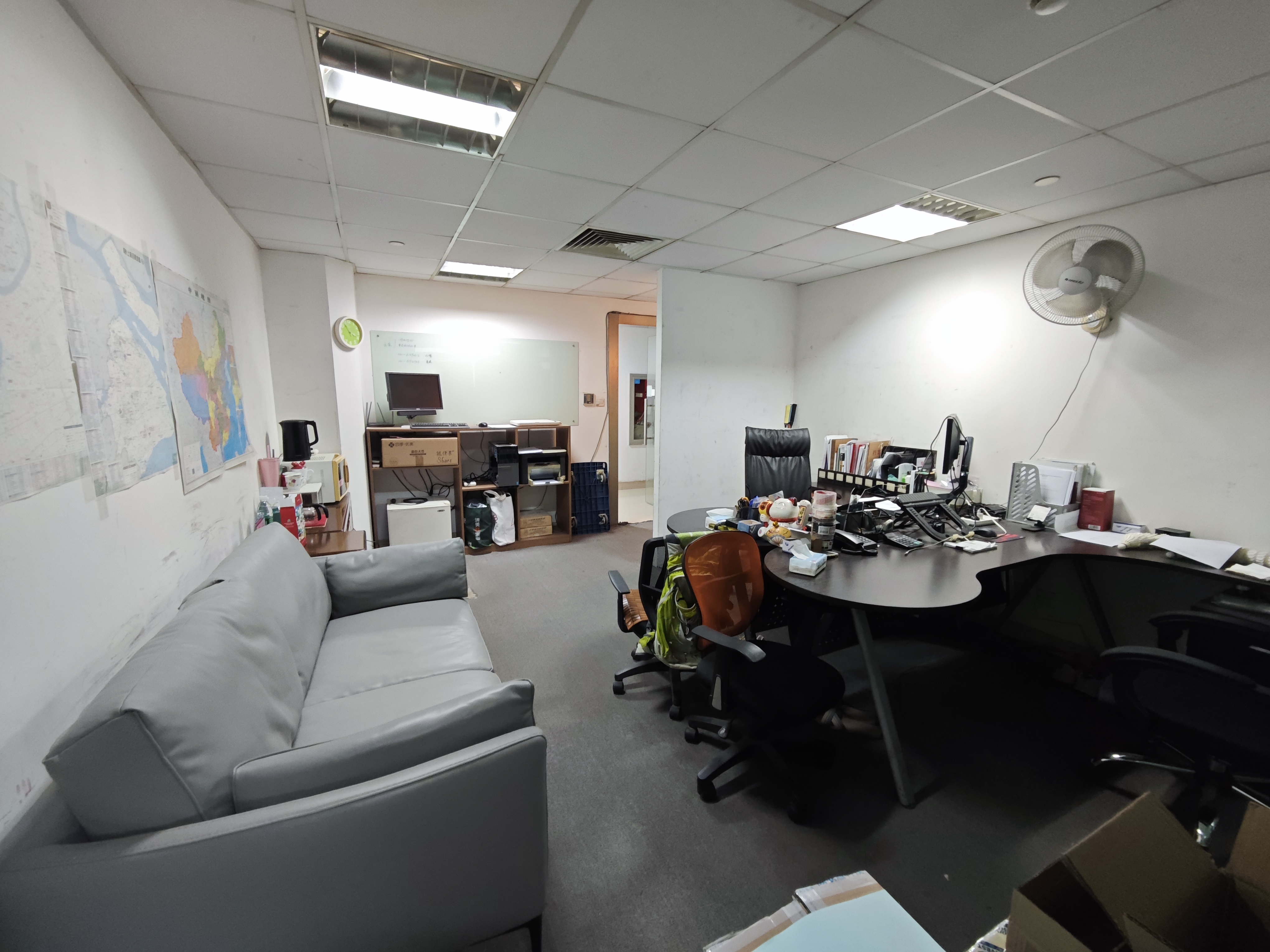 光新浦发广场56平米写字楼出租