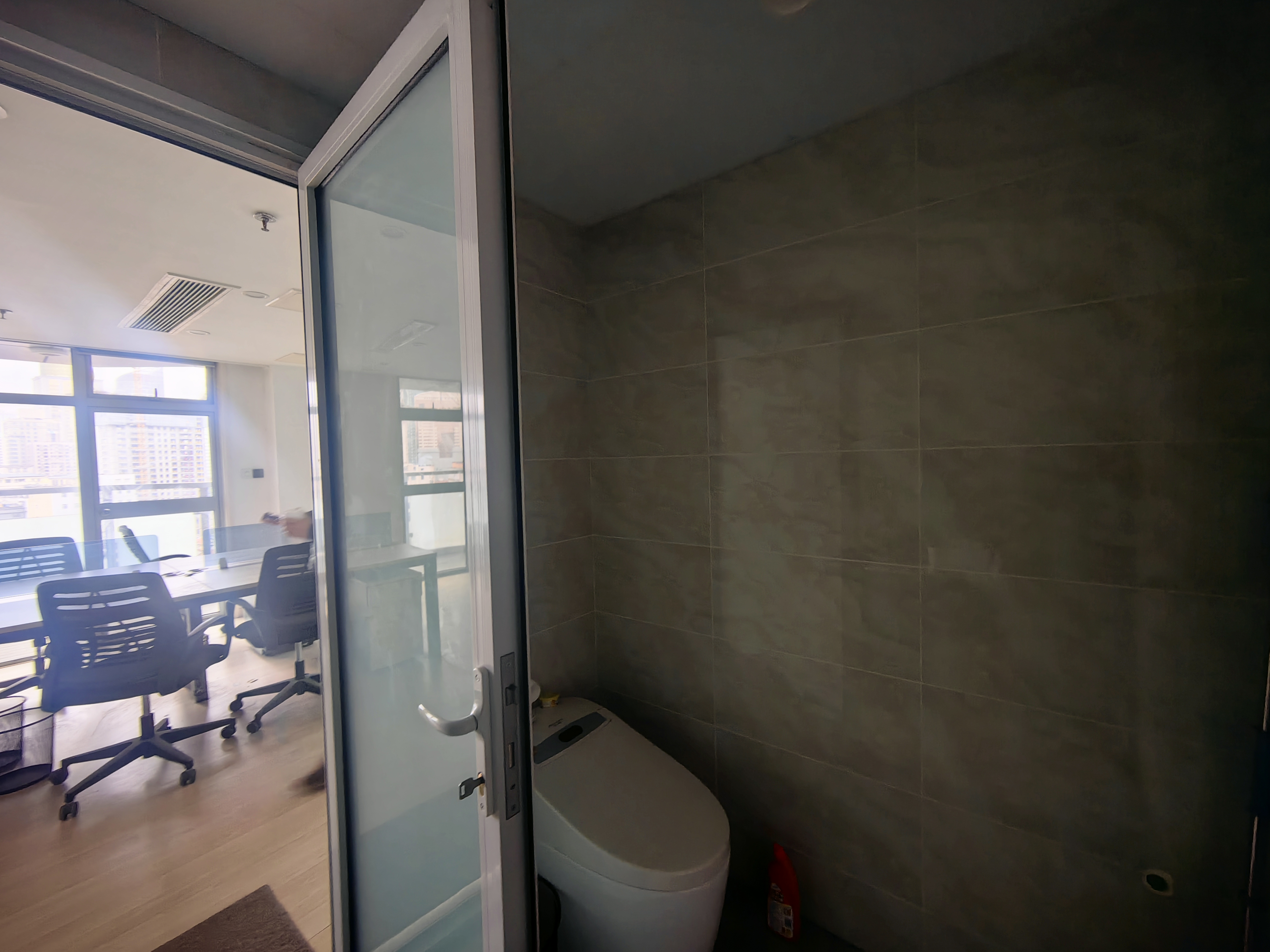 淮海中路淮海中华大厦100平米写字楼出租