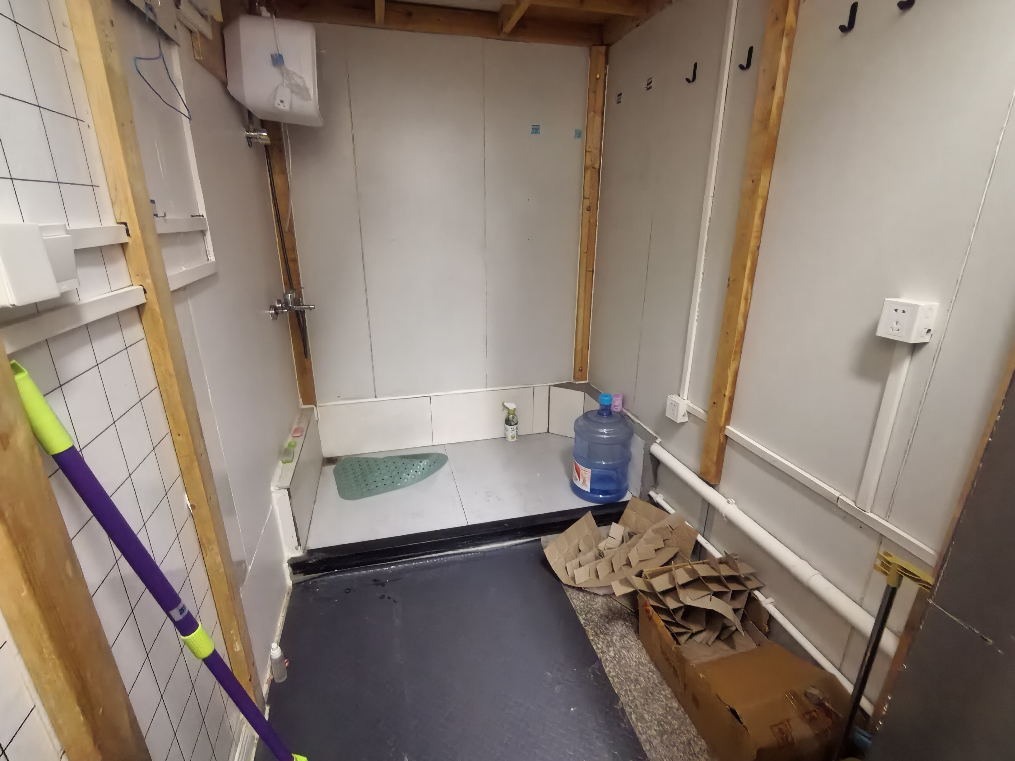 打浦桥海华商厦20平米写字楼出租