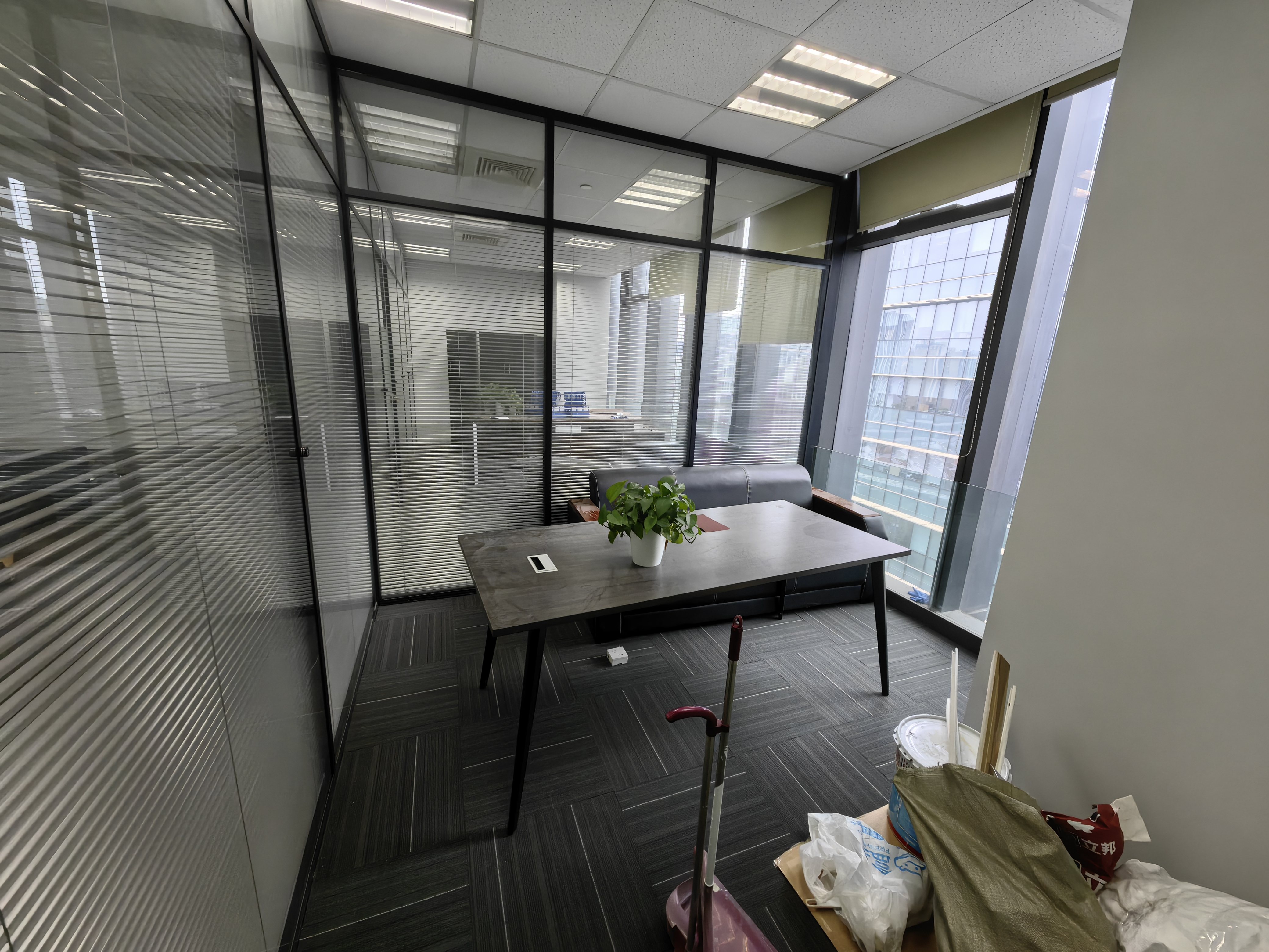 周家嘴路北美广场126平米写字楼出租