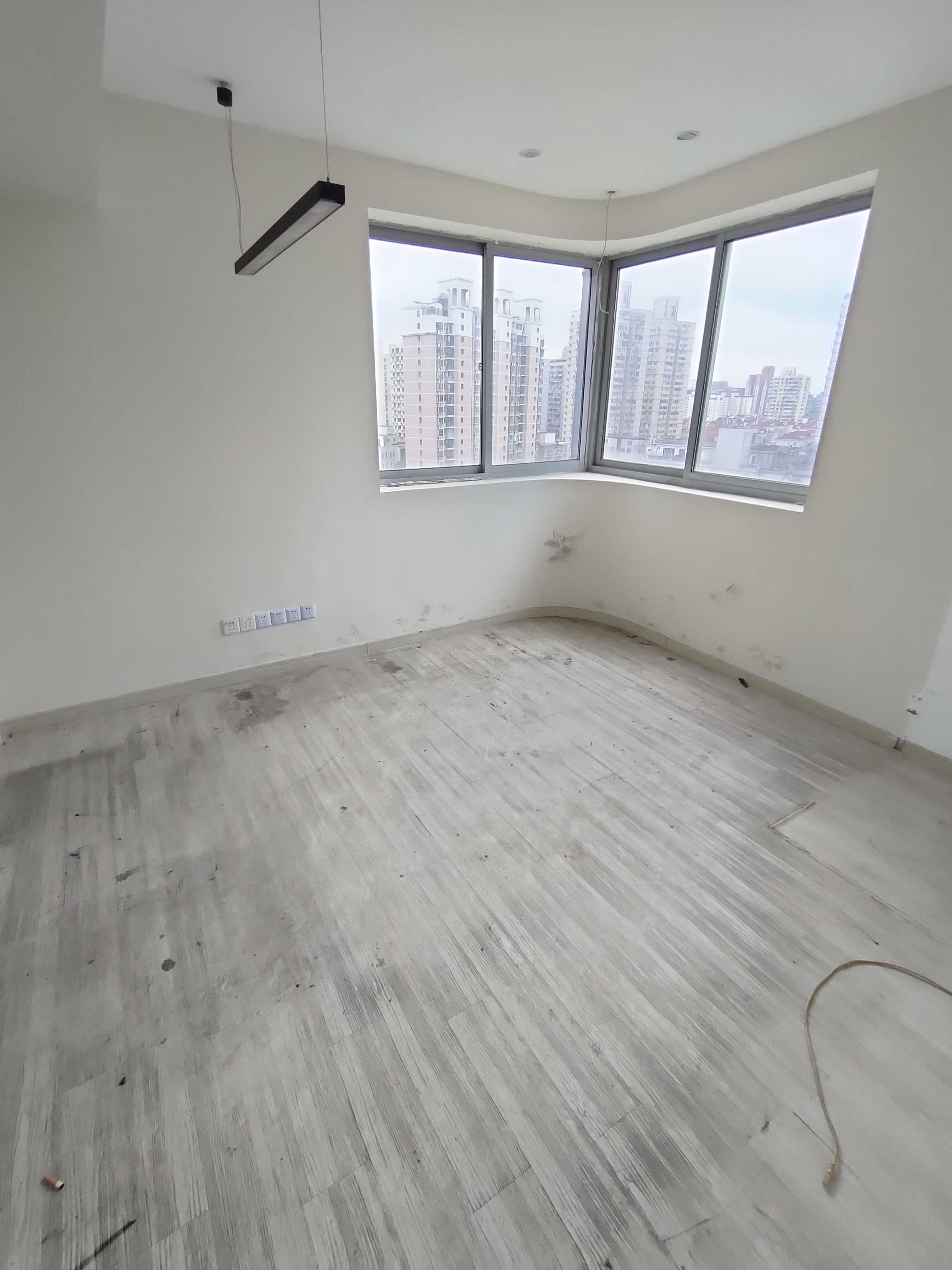 中山公园中西大厦88平米写字楼出租