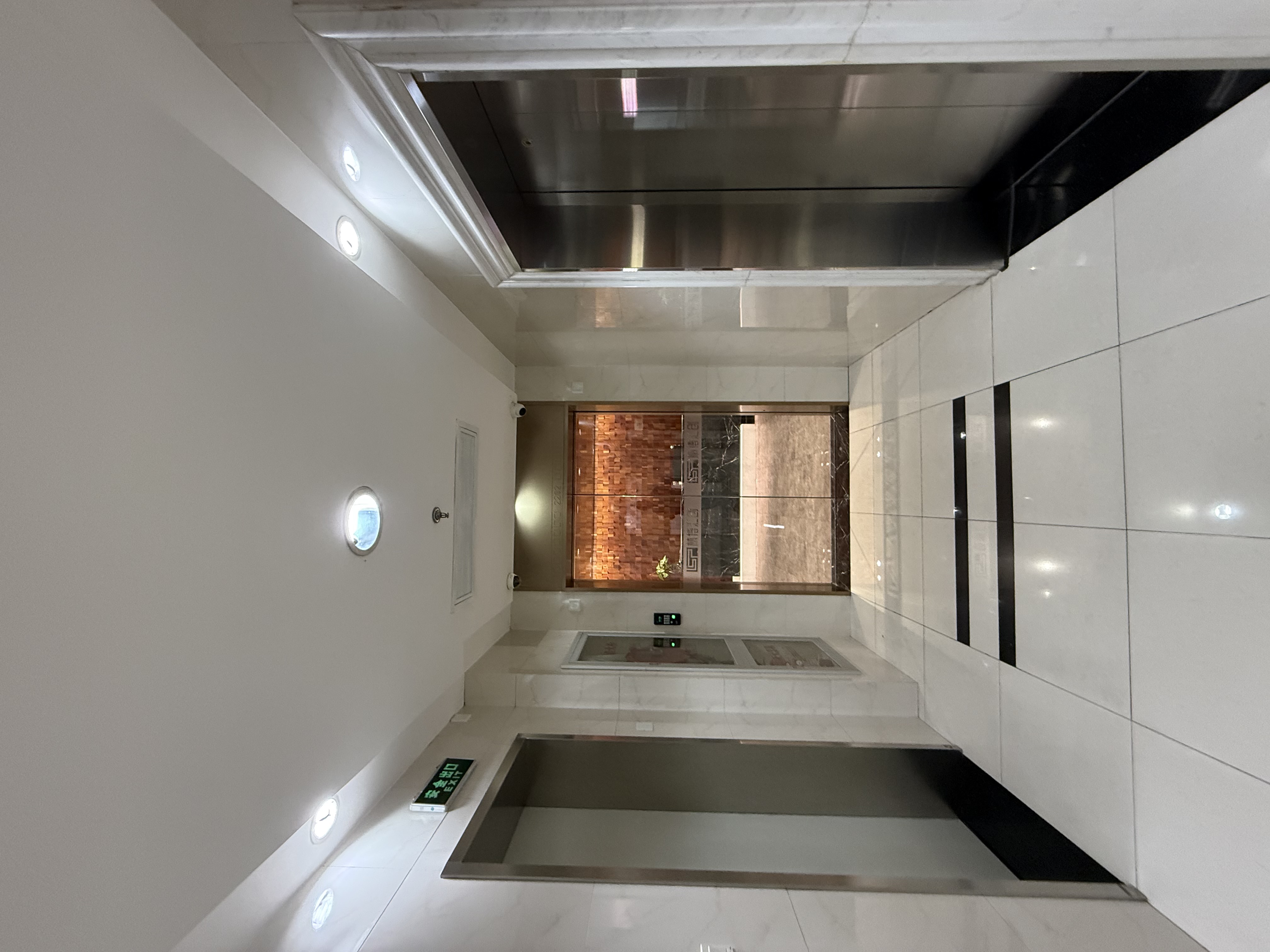 五角场蓝天大厦141平米写字楼出售