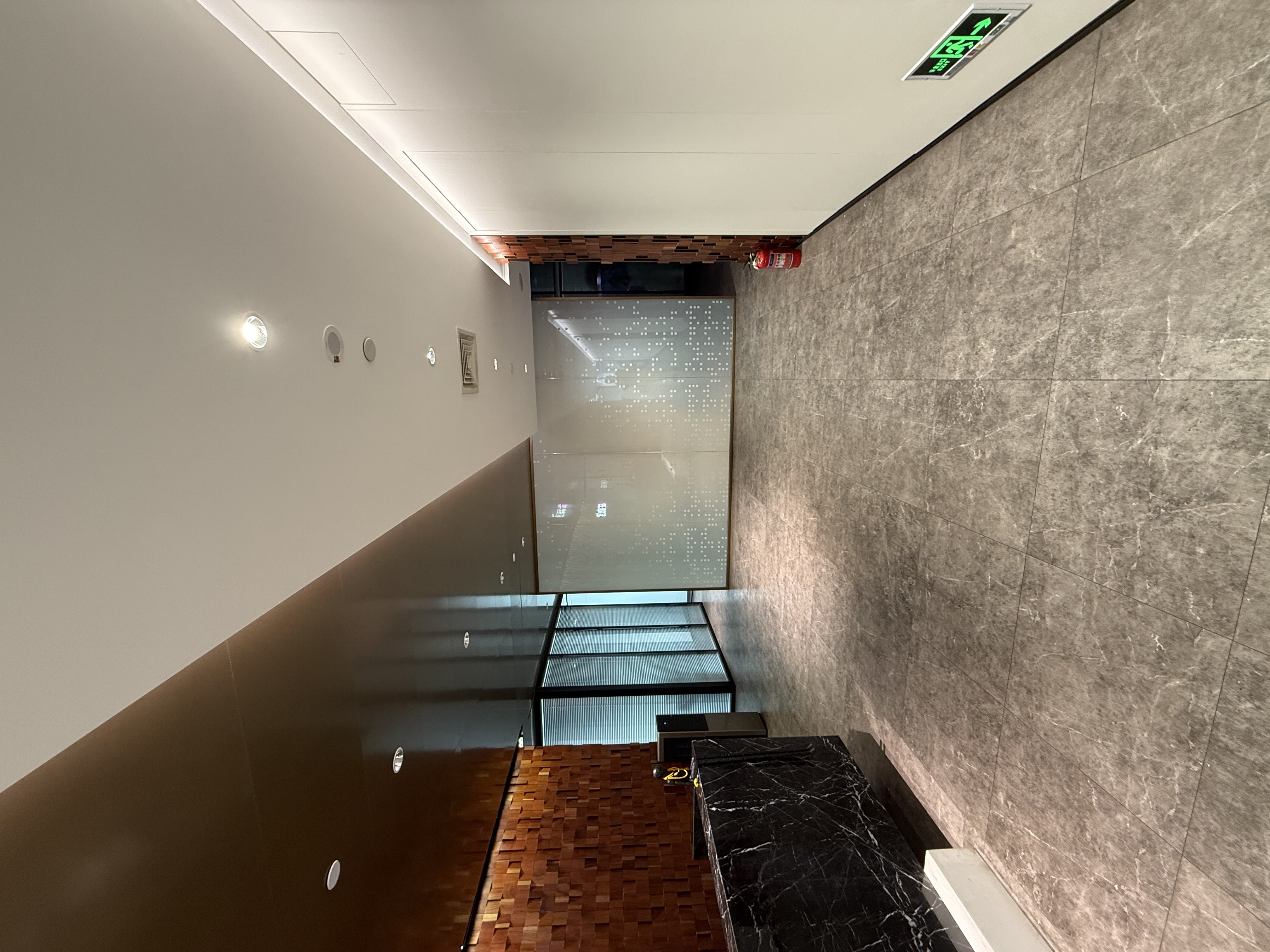 五角场蓝天大厦169平米写字楼出售