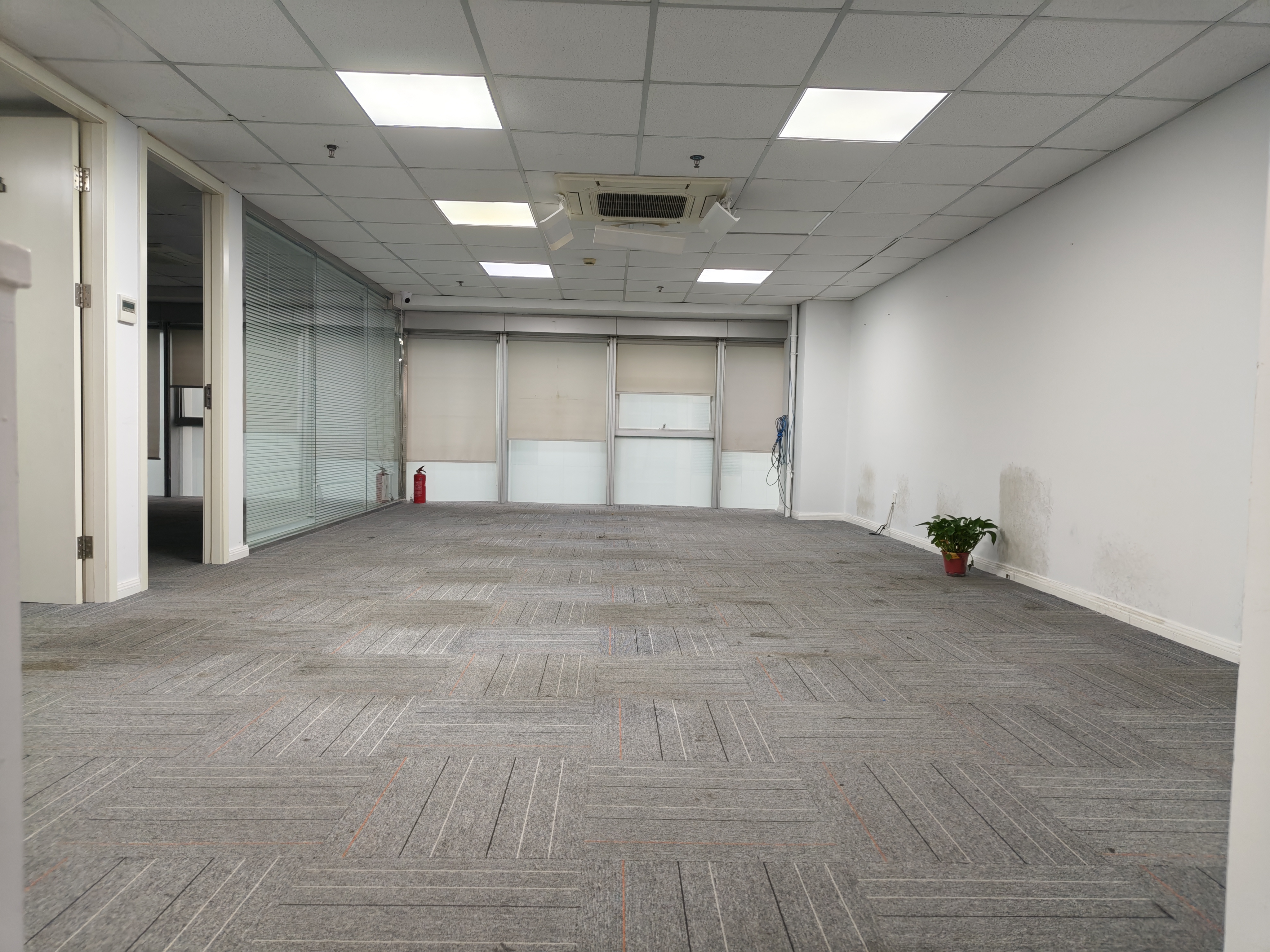 田林上海主角(MOBO办公)160平米写字楼出租