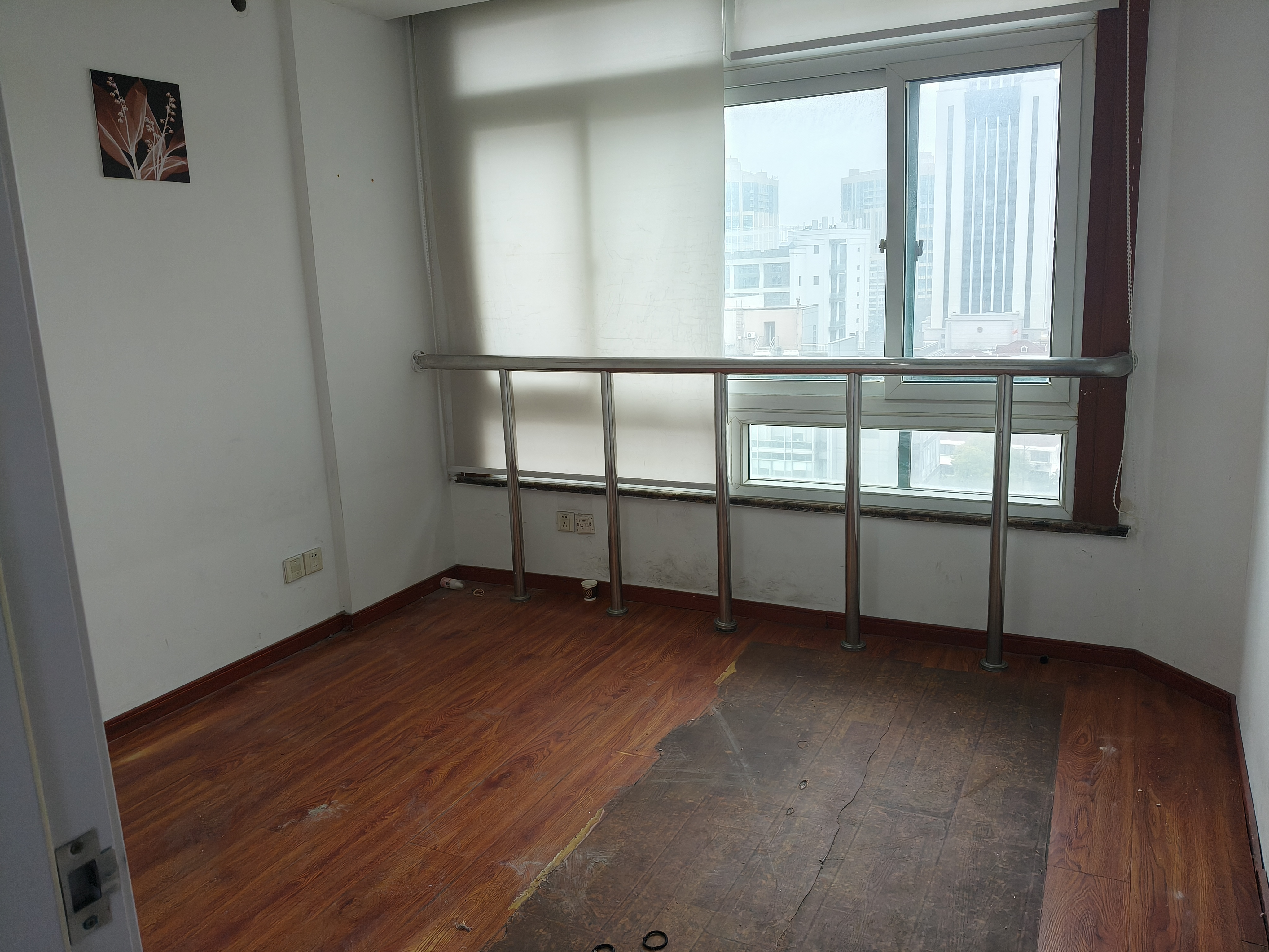 徐家汇五洲国际大厦115平米写字楼出租