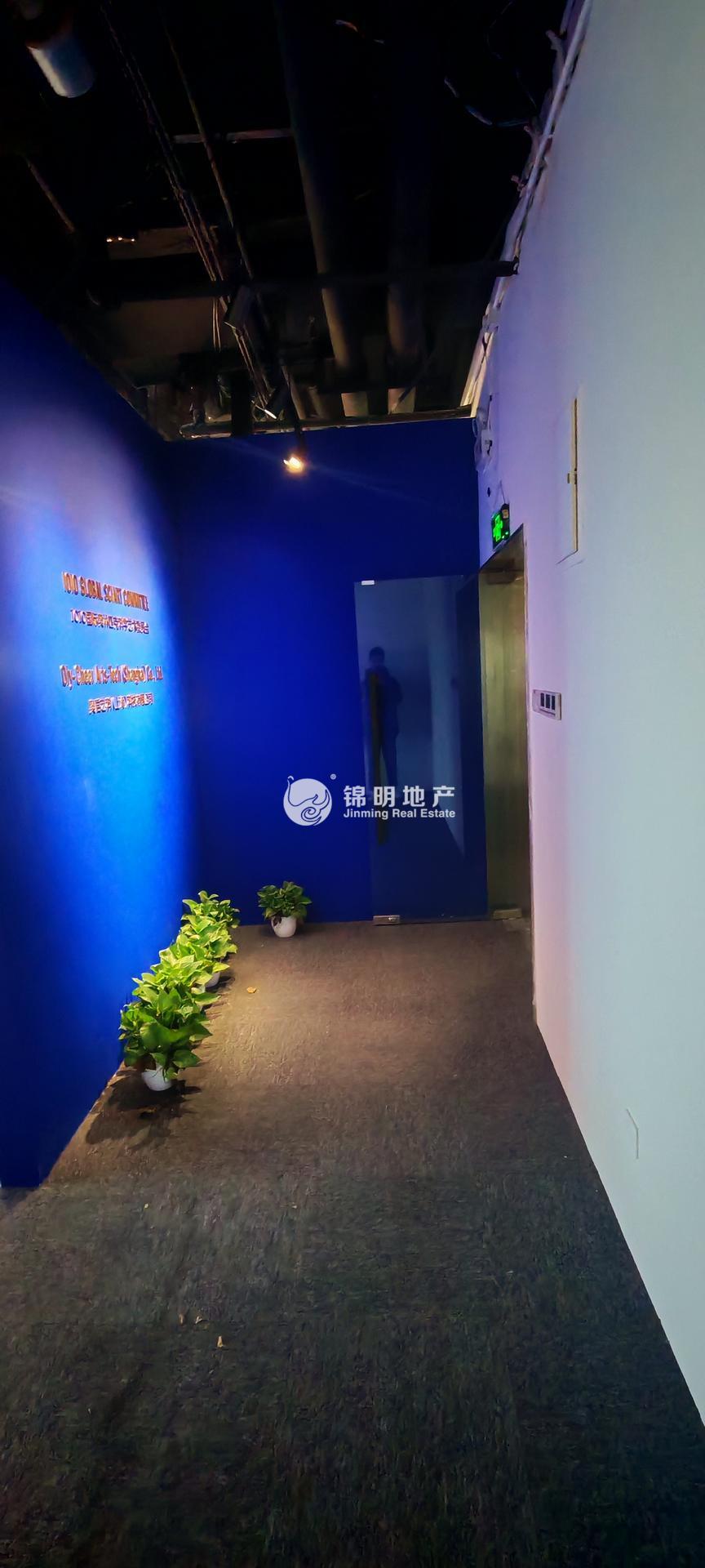 中山公园绿地商务大厦122平米写字楼出租