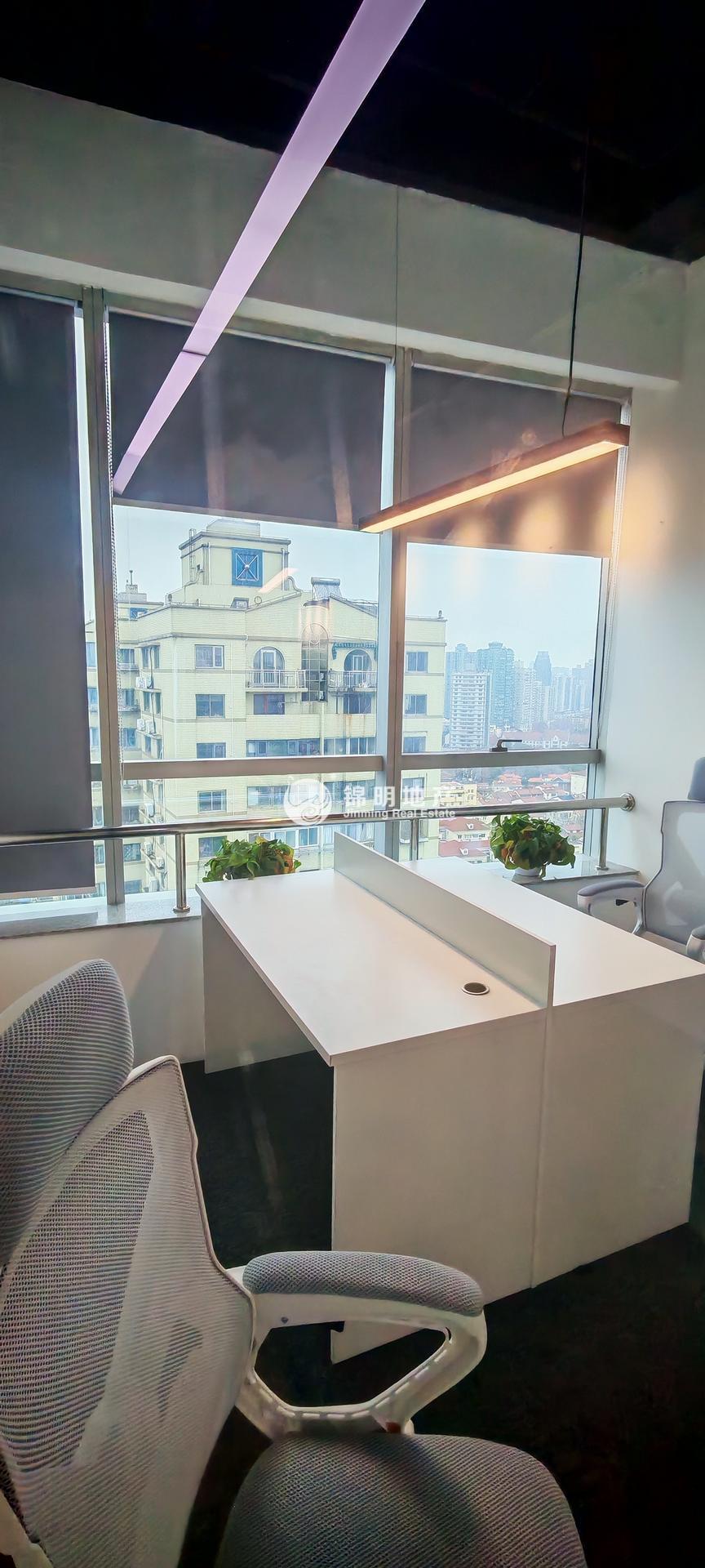 中山公园绿地商务大厦122平米写字楼出租