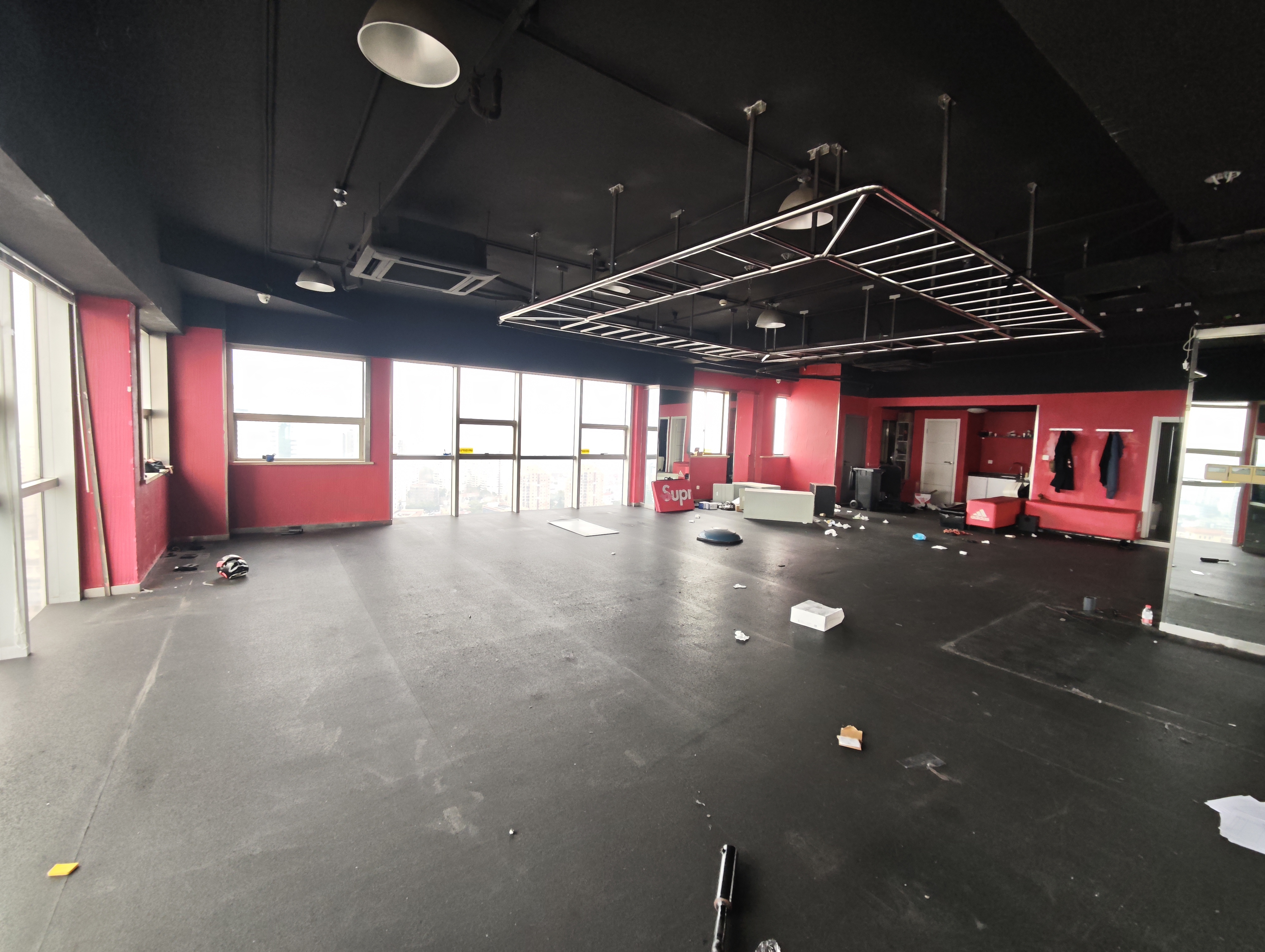 徐家汇汇银广场183平米写字楼出租