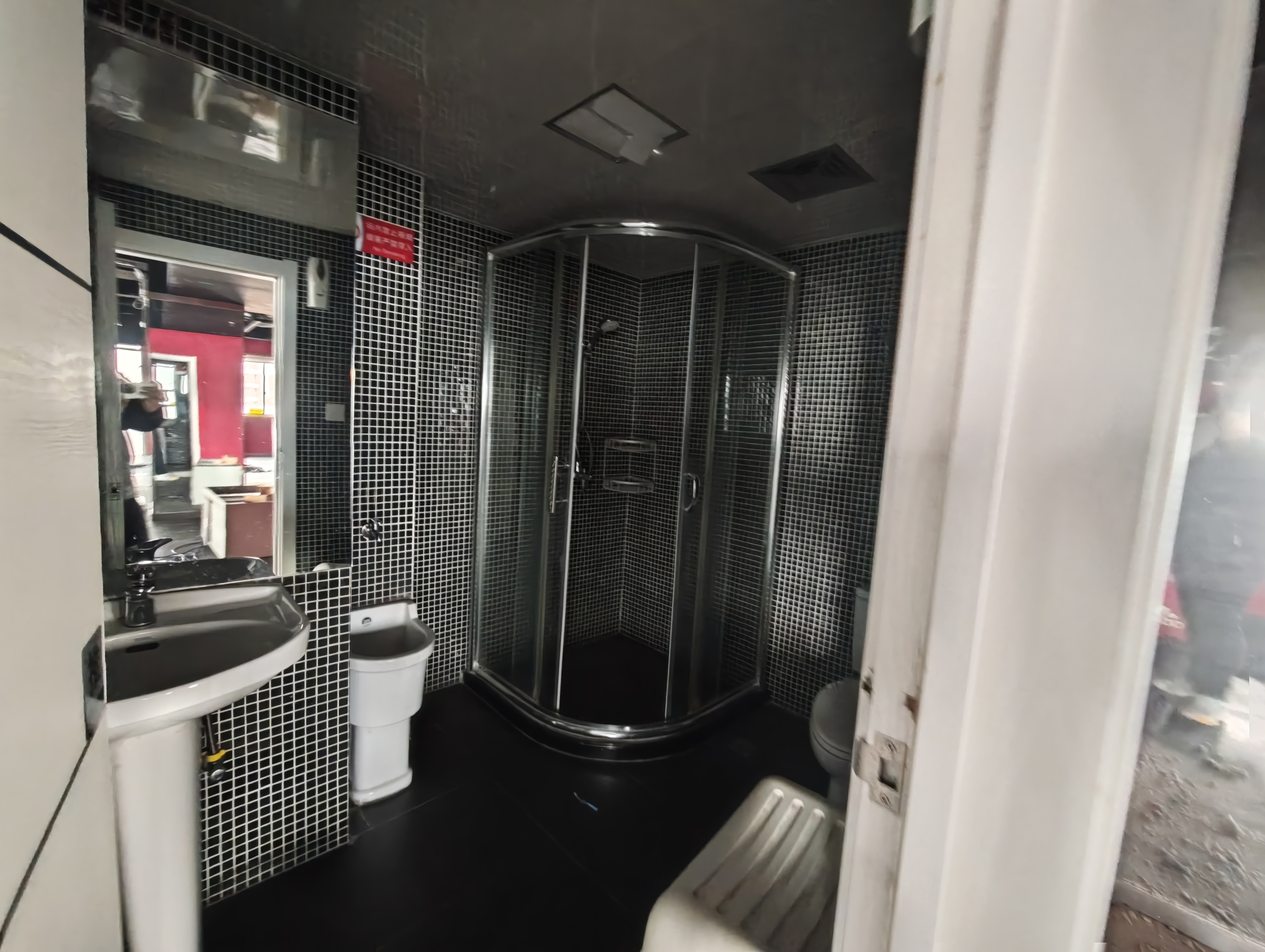 徐家汇汇银广场183平米写字楼出租