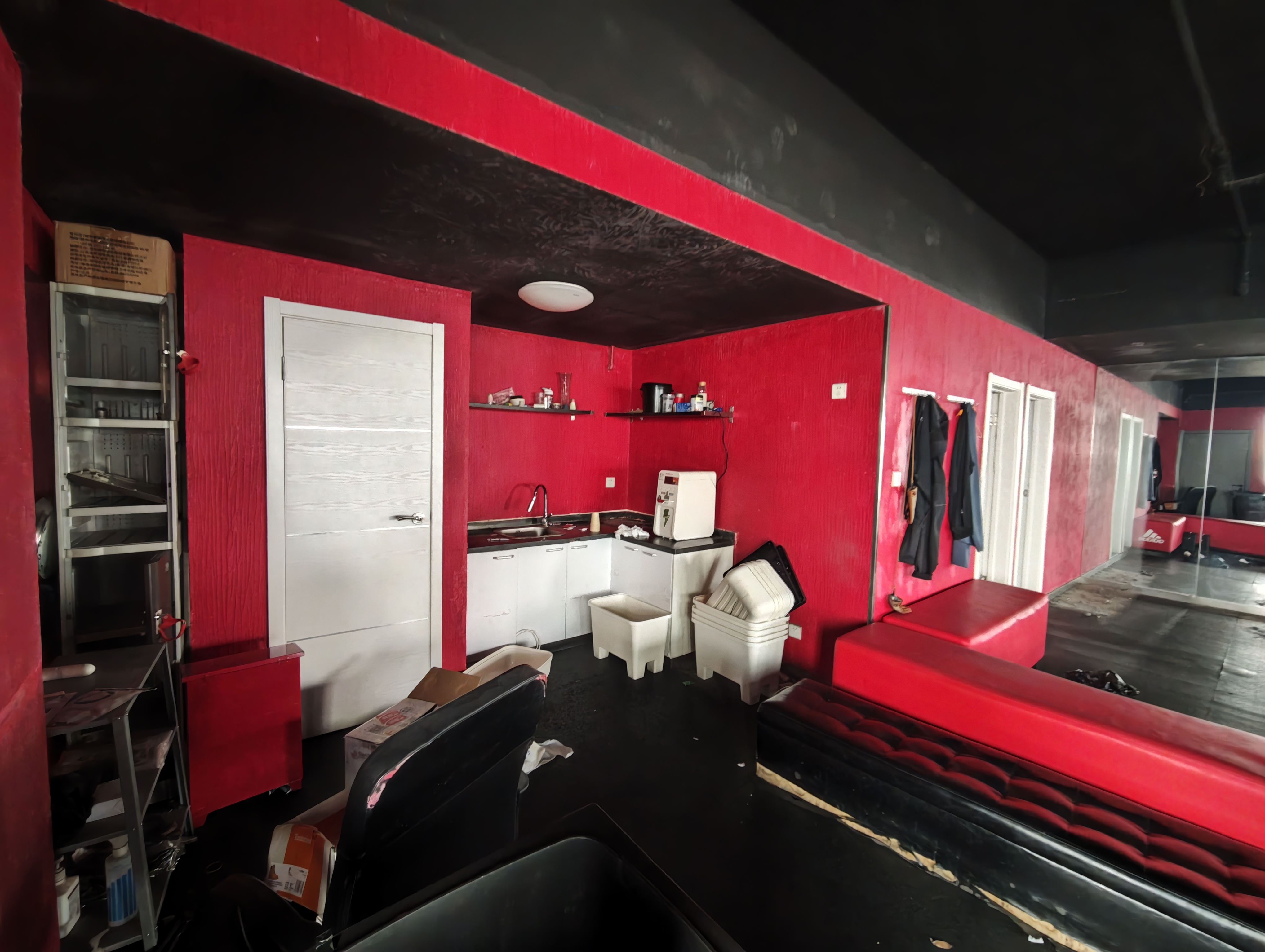 徐家汇汇银广场183平米写字楼出租