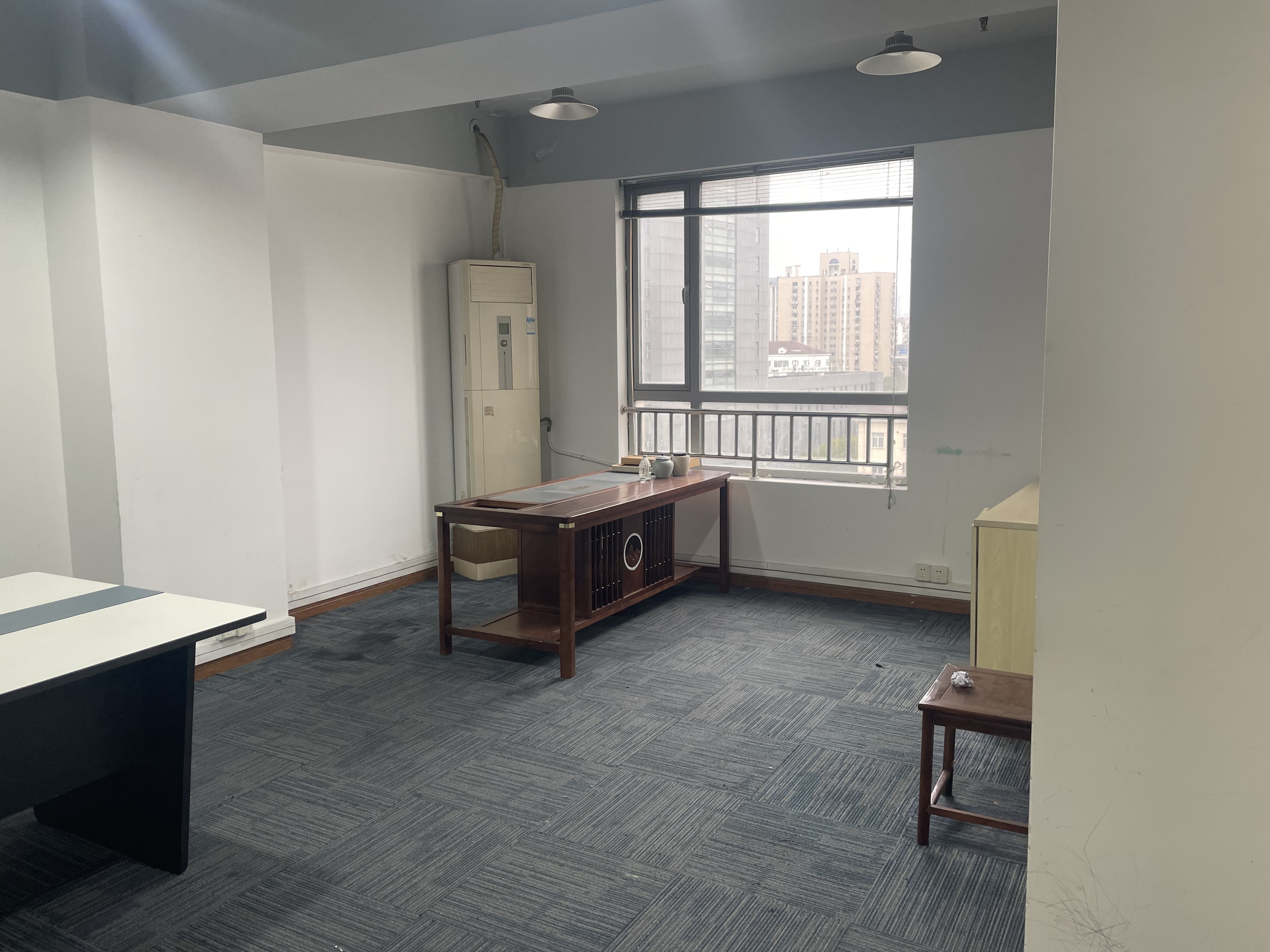 五角场富庆国定大厦73平米写字楼出租