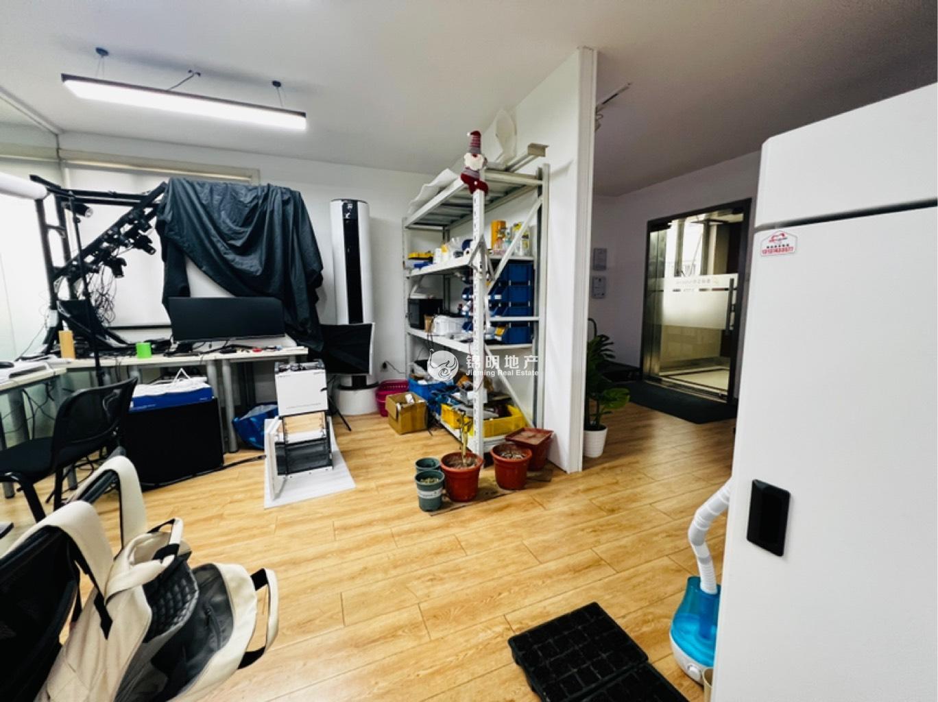 徐家汇之俊大厦170平米写字楼出租