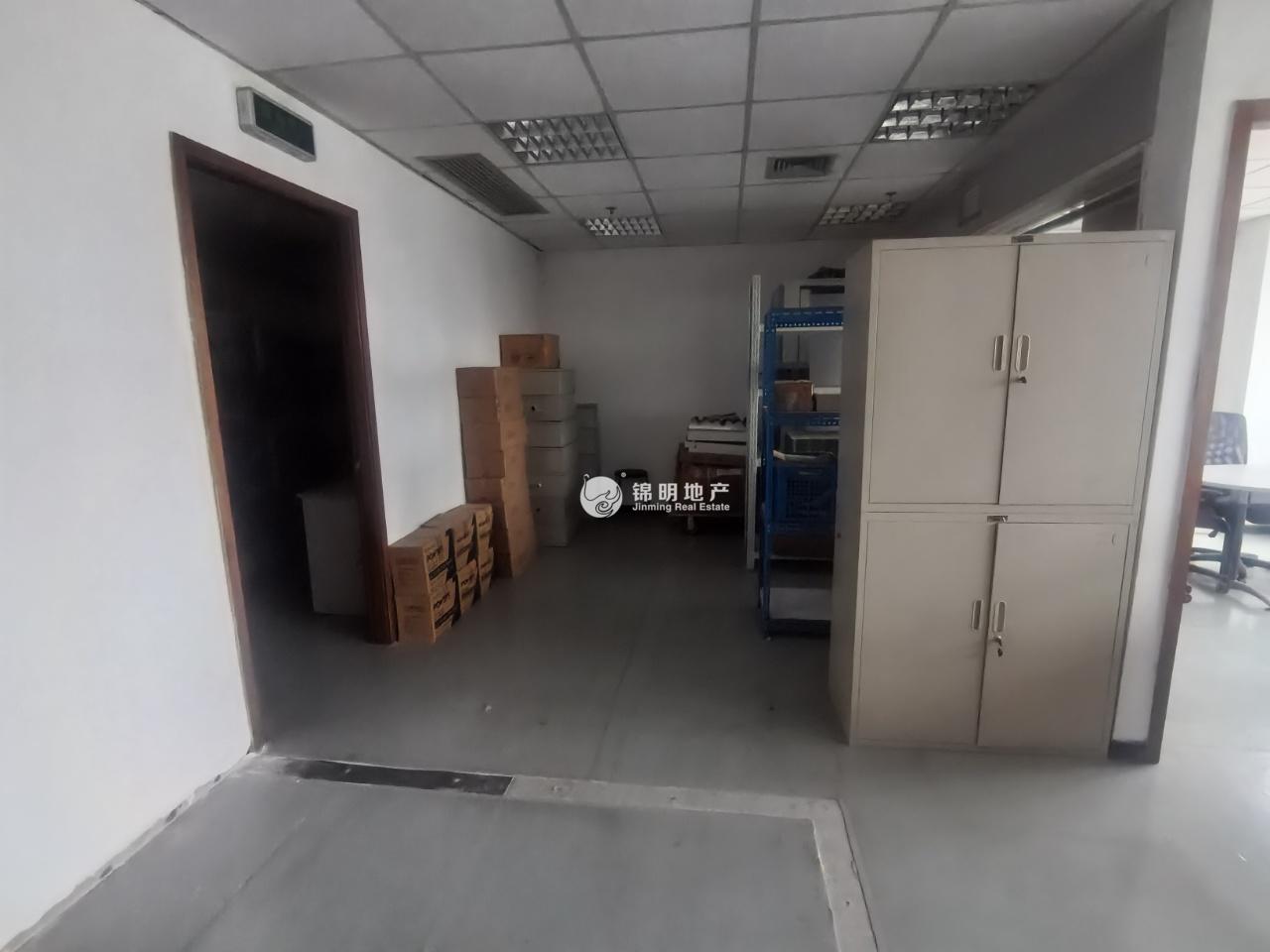 豫园新上海城市广场111平米写字楼出租